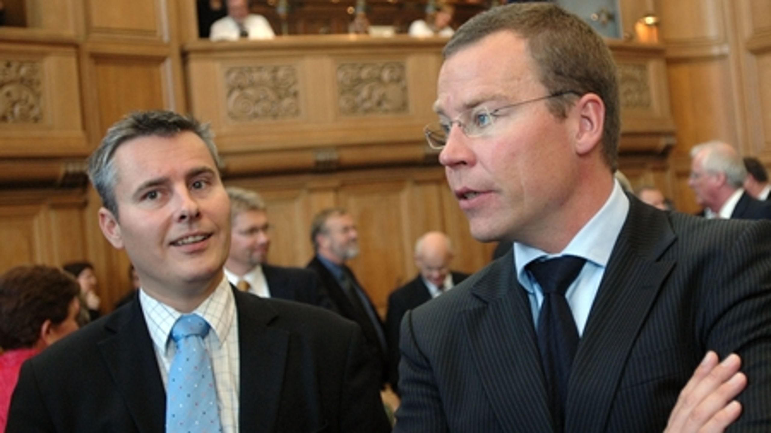 Morten Helveg Petersen opgav en karriere i dansk politik for at blive leder i en medieorganisation. Men den politiske bacillle opsøgte ham - nu kandiderer han til Europa-Parlamentet som radikal spidskandidat.