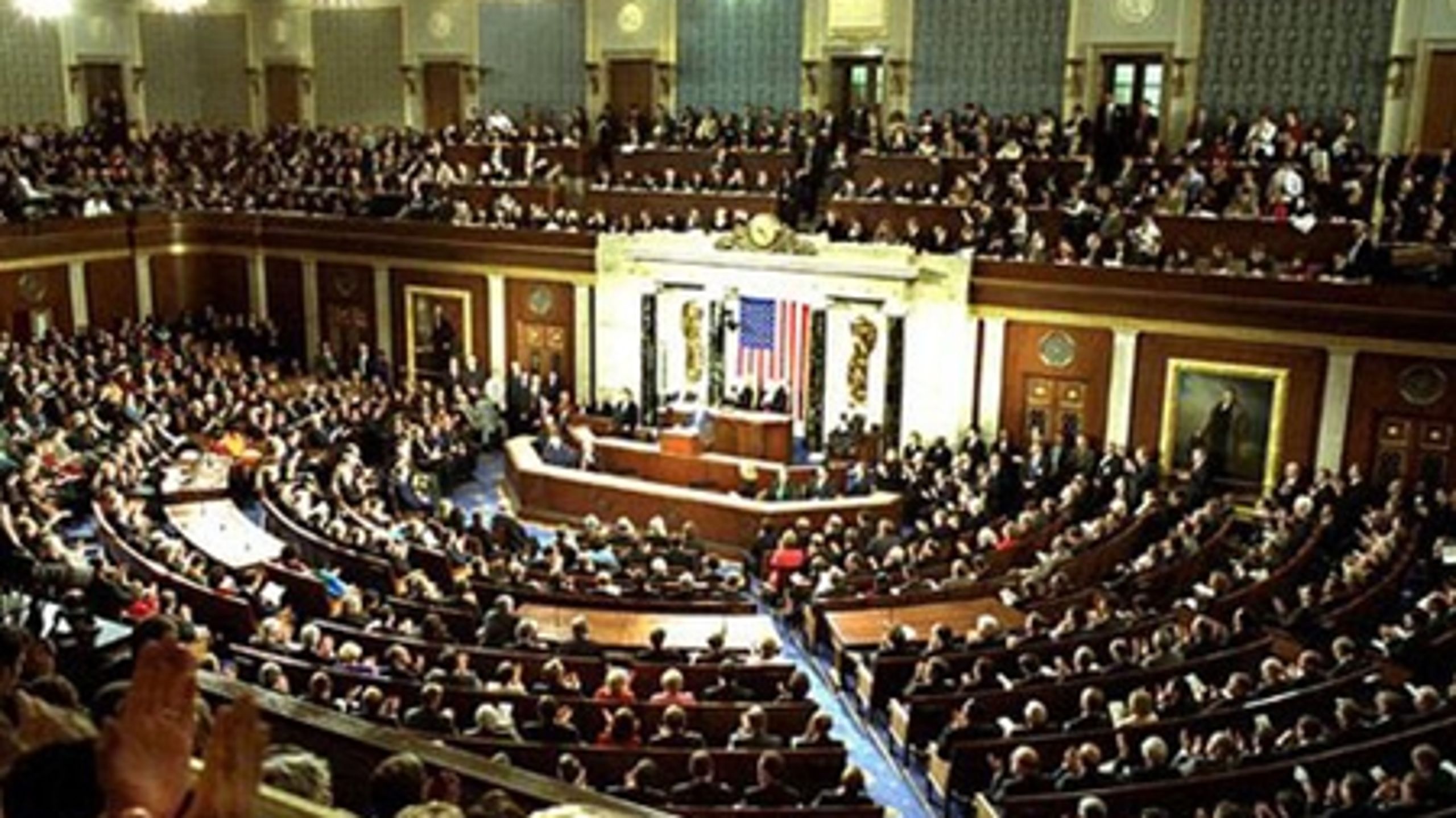 Den upopulære amerikanske kongres skal vedtage flere reformer, hvis den skal nå at indynde sig hos vælgerne inden midtvejsvalget i november.