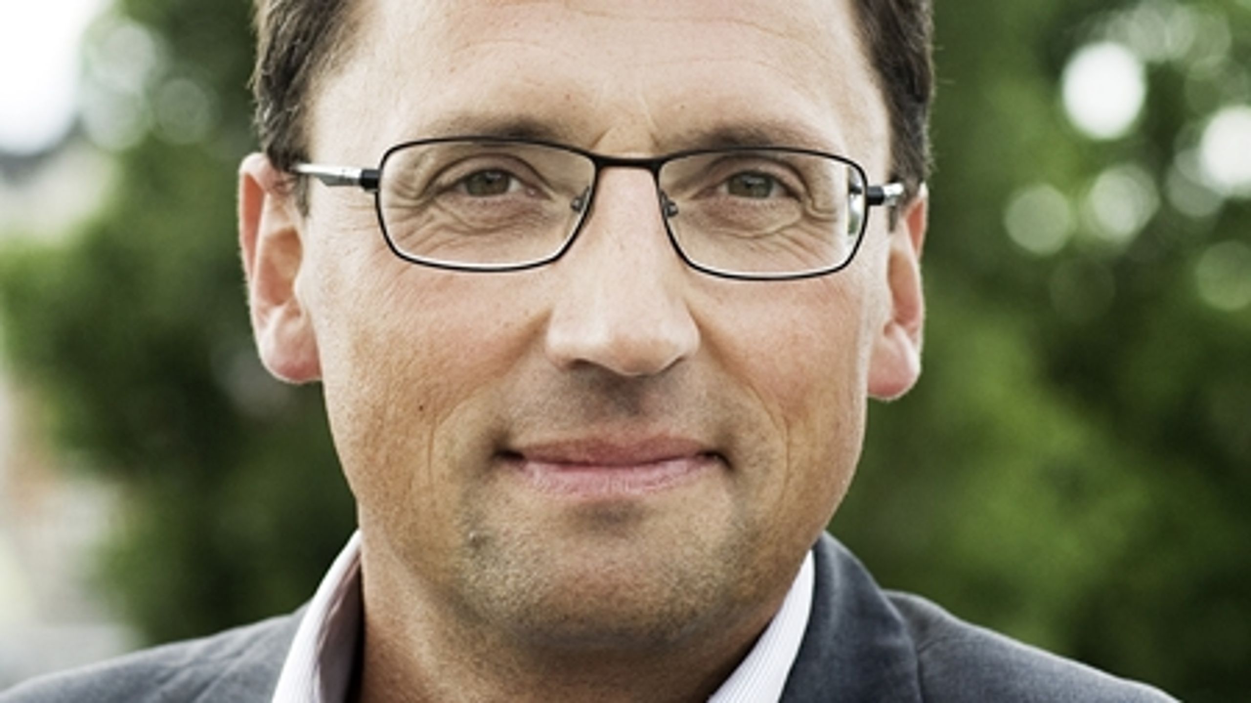 Kulturprogrammerne skal blive på de smalle DR-kanaler og ikke over på hovedkanalen, DR 1. Ellers ville DR ikke leve op til sin public service-forpligtigelse, mener DR's kulturdirektør, Morten Hesseldahl.