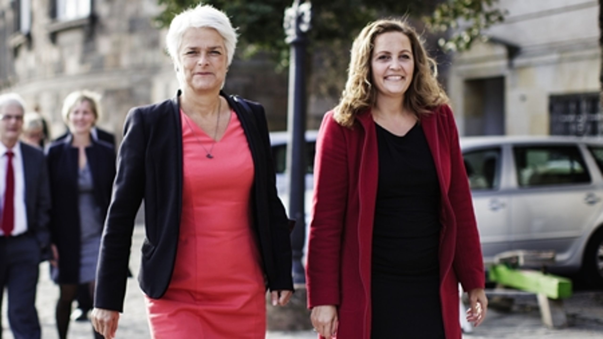Den afgående SF-formand Annette Vilhelmsen og den måske kommende SF-formand Pia Olsen Dyhr.  