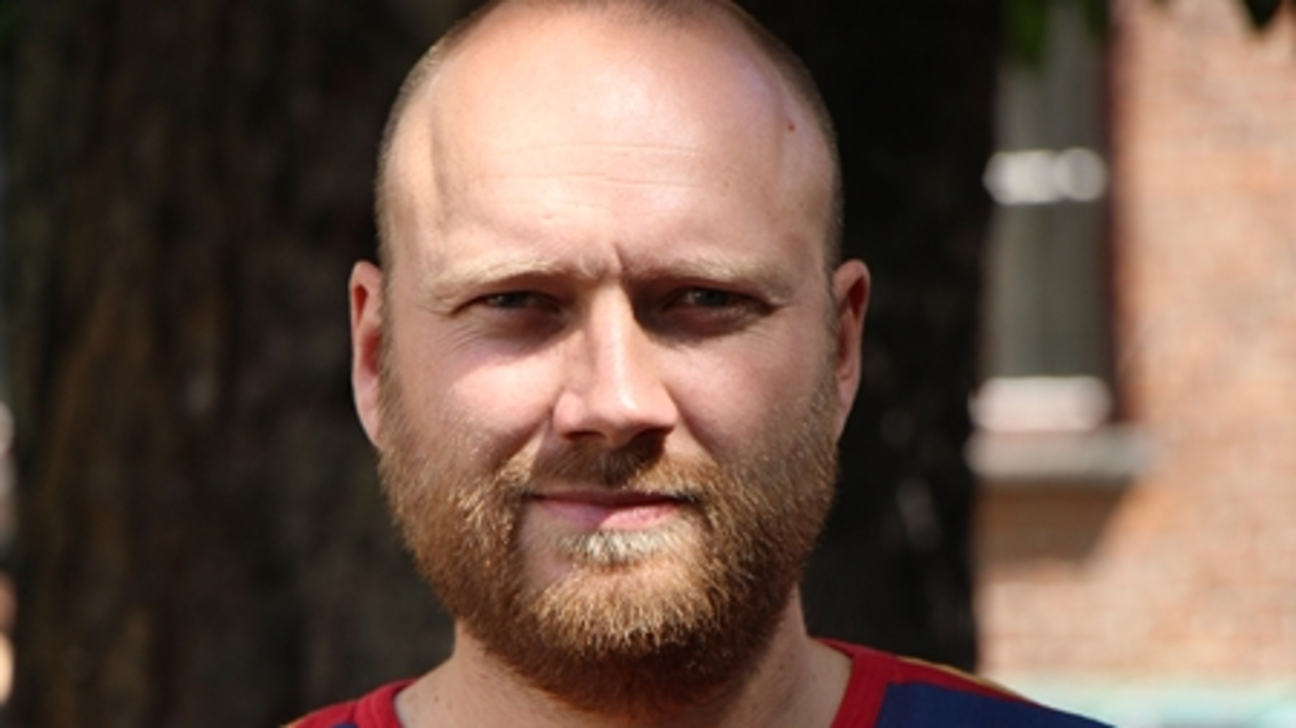 Nils Brøgger Jakobsen fra Mellemfolkeligt Samvirke mener, at det vil være en bedre løsning at lave en global handelsaftale og droppe de igangværende forhandlinger om en aftale mellem EU og USA.