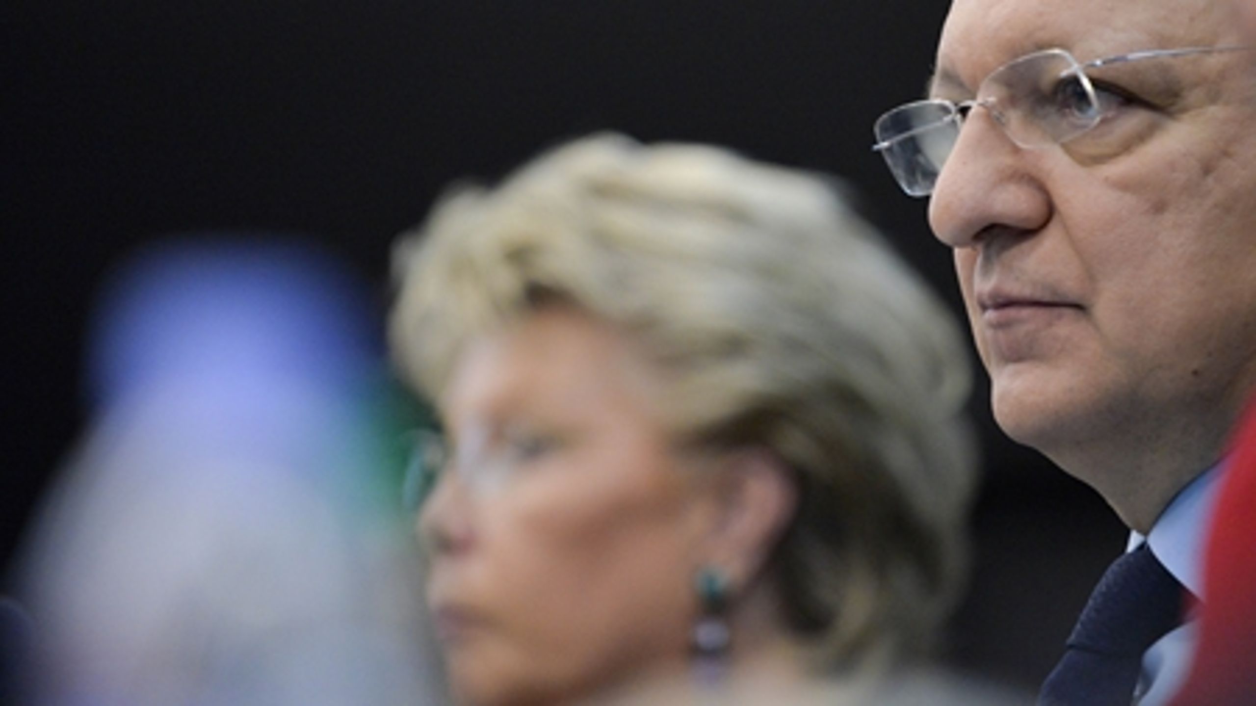 Kommissionsformand José Manuel Barroso præsenterede tirsdag en ny måde at komme efter lande, der forbryder sig mod de grundlæggende værdier i Unionen.