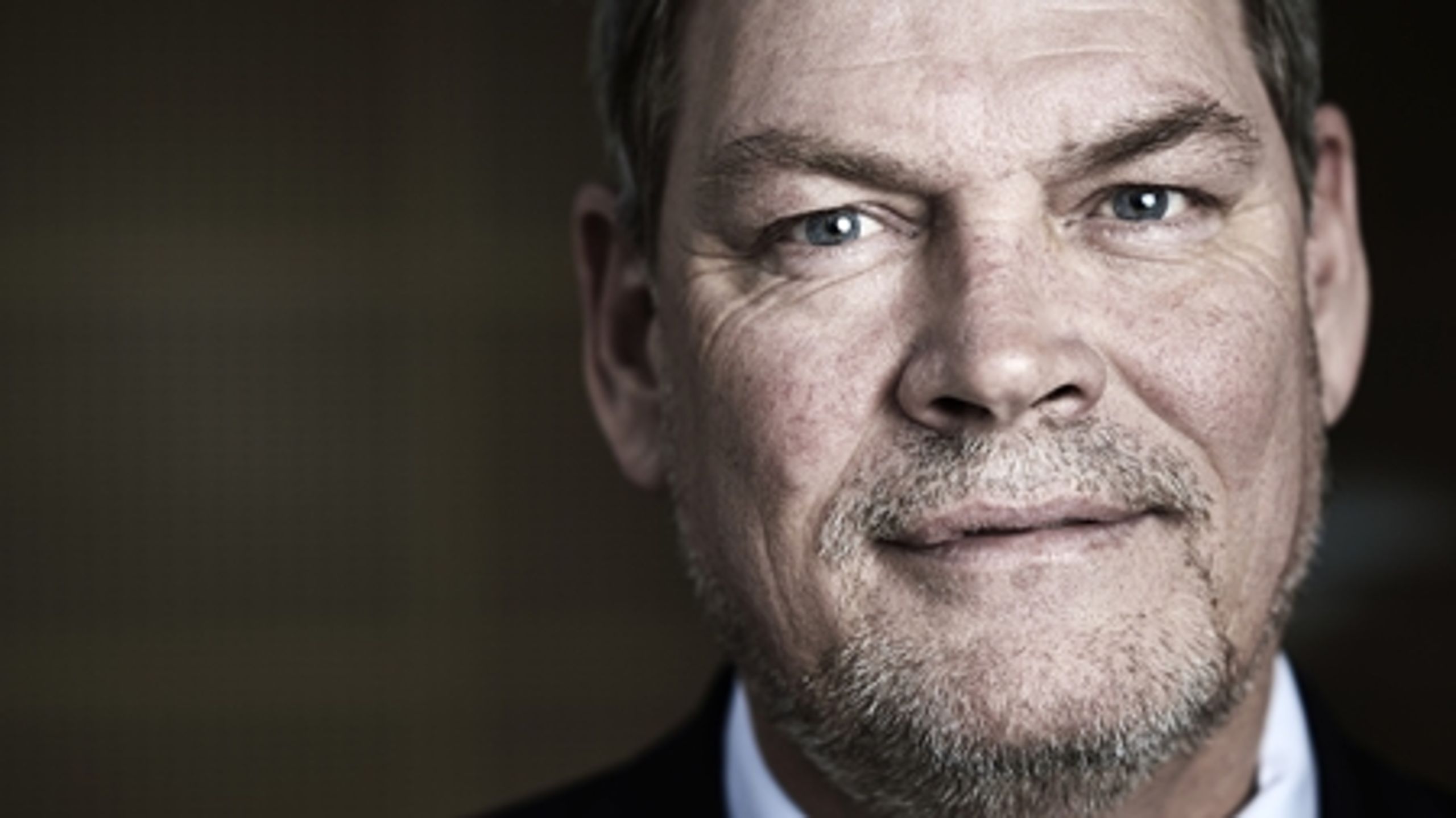 Boligminister Carsten Hansen (S) kan forhandle både bredt til højre og venstre, når han i de kommende uger skal forsøge at finde flertal for en modernisering af lejeloven. Ministeren søger et bredt flertal i udgangspunktet.