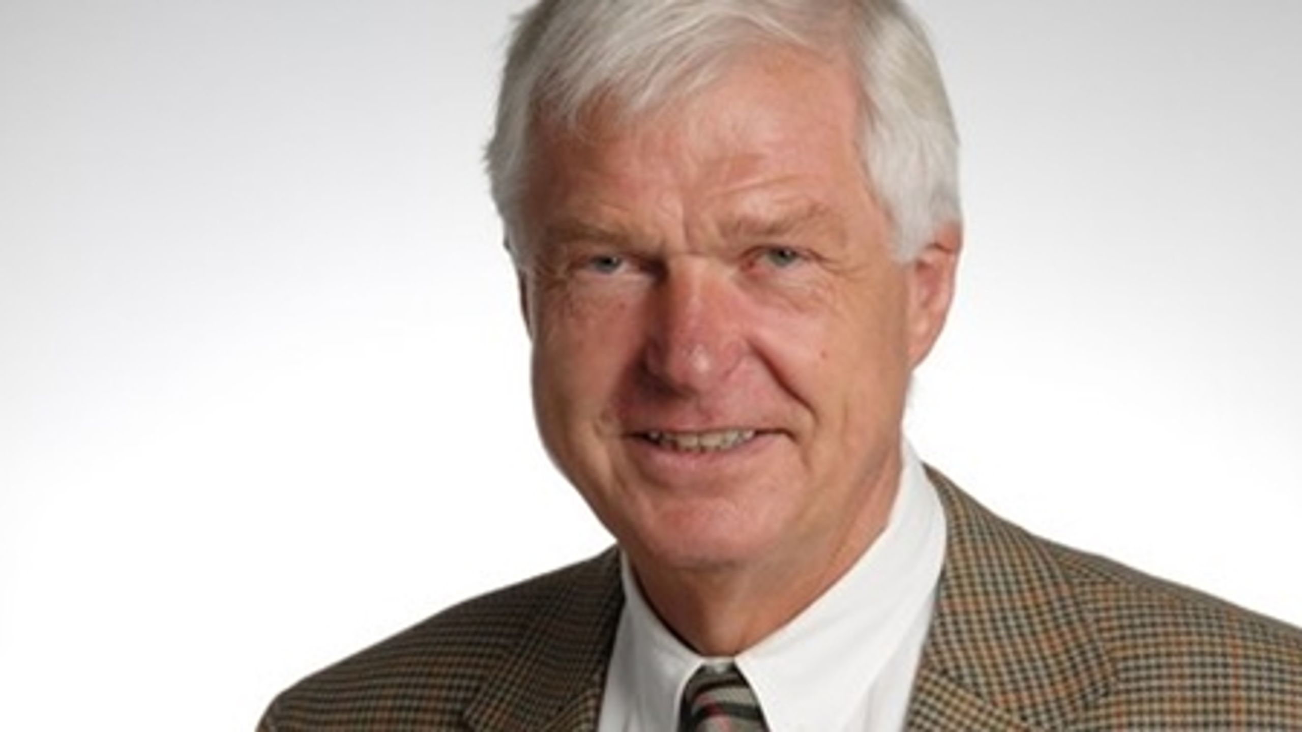 Forhenværende borgmester Erik Fabrin mener, at kommunerne igennem hans politiske karriere står styrket - især ovenpå kommunalreformen. Han har været kommunalbestyrelsesmedlem siden 1974.