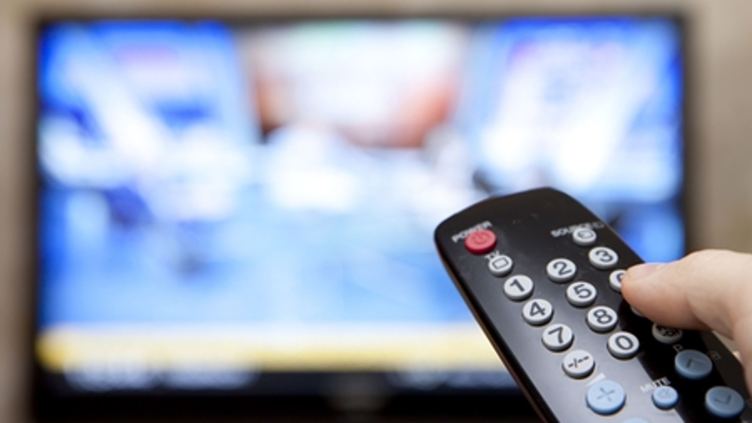 Med TV 2's særstilling kræver det, at politikerne sætter nye rammer ved de kommende medieforhandlinger. Det mener DI ITEK og Dansk Energi.