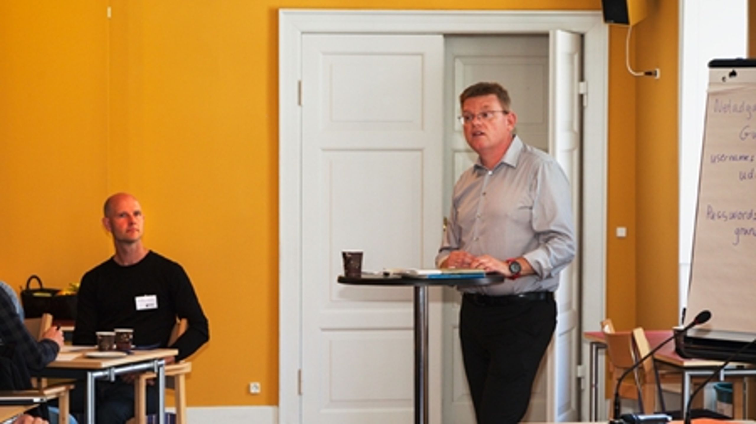 Torben Hansen taler ved konferencen "Naturpleje på Landkortet".