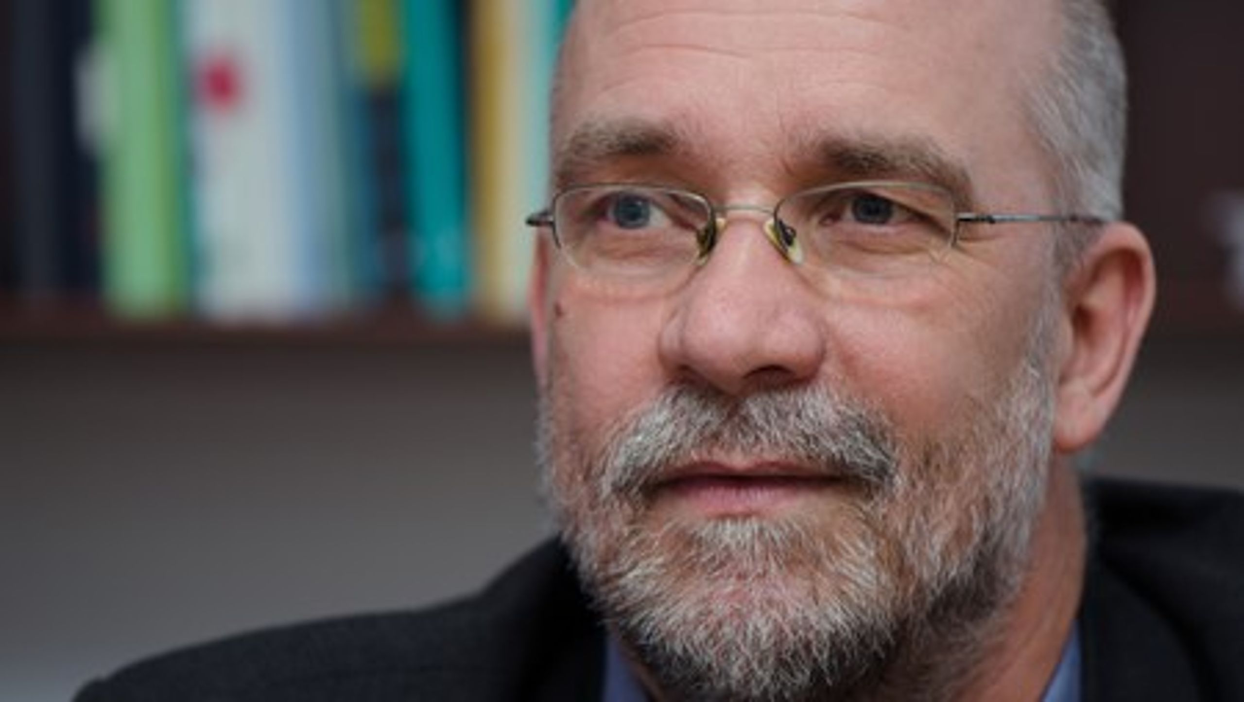 "Eksistensen af de helt rigtige økonomiske støtteordninger spiller en afgørende rolle for virksomhedernes motivation til at ansætte deres første akademiker," skriver formand for akademikerne, Finn R. Larsen, og opfordrer regeringen til at iværksætte en ny vækstpilotordning.