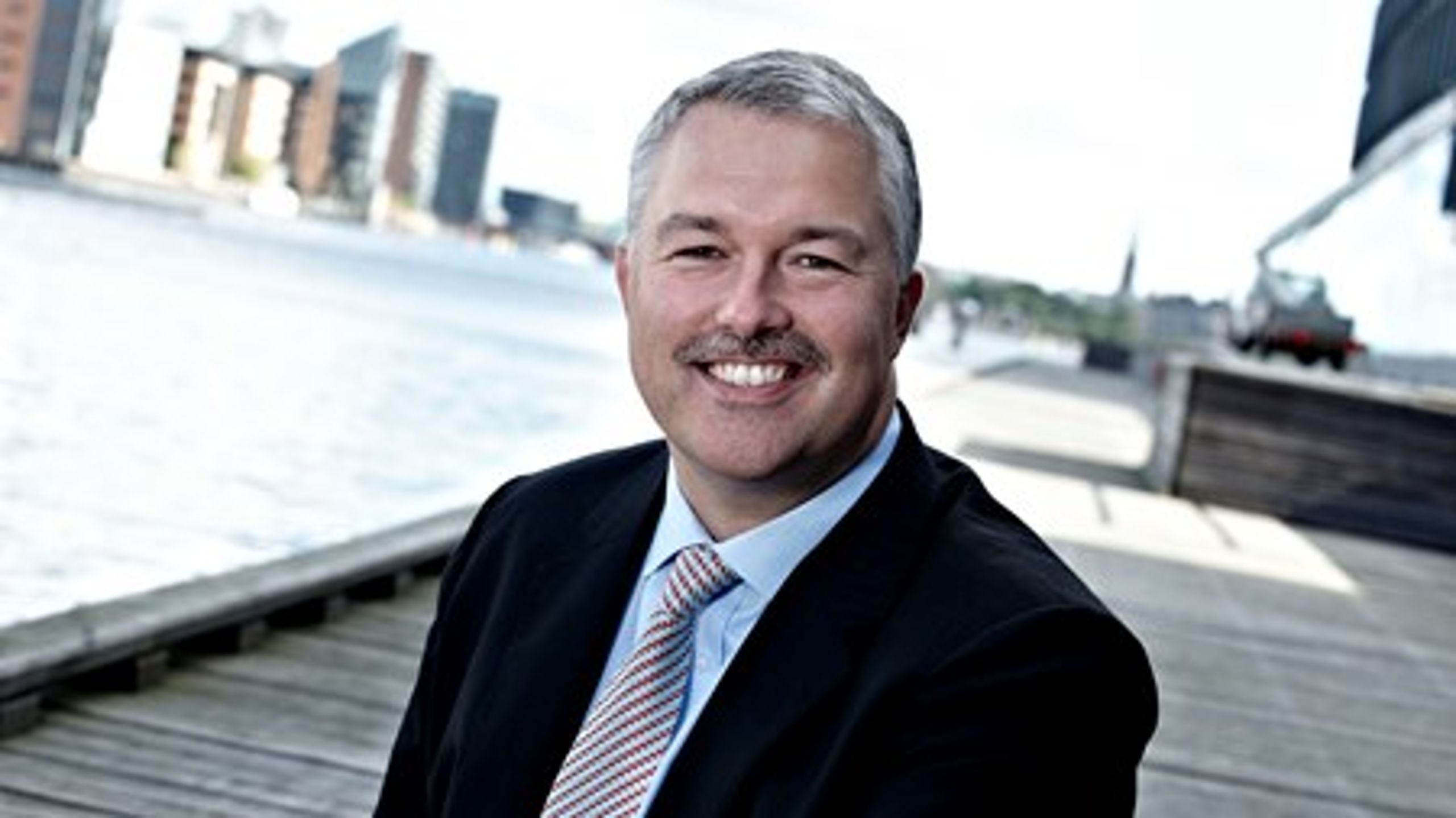 Det er spin fra Transportministeriets side&nbsp; når det gælder Scandlines' klage over statsstøtte til Øresundsforbindelsen og Fehmernforbindelsen. Det mener Søren Poulsgaard Jensen, CEO i Scandlines.