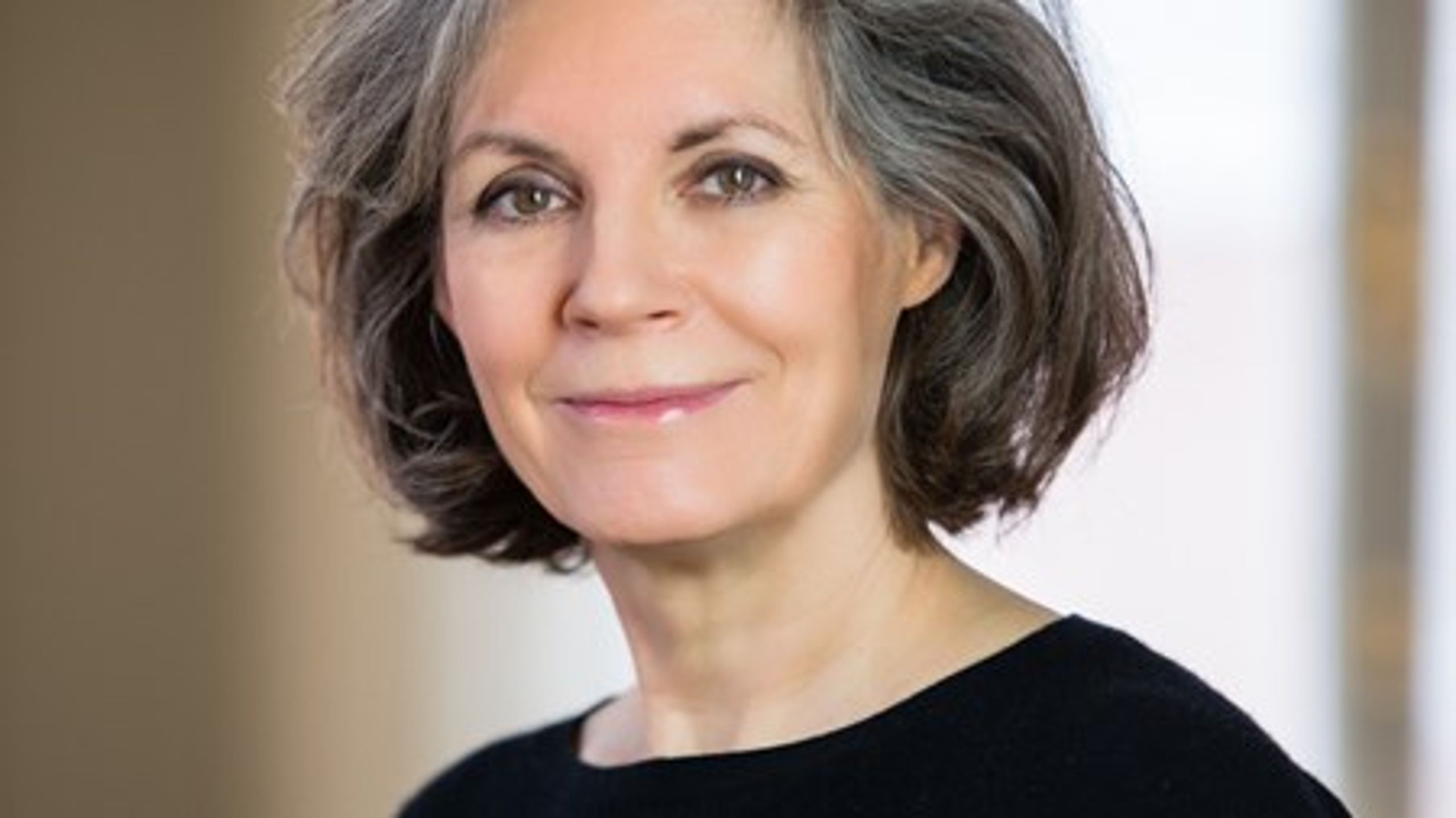 Ved rokaden udnævnes ambassadør i Stockholm,&nbsp;Kirsten Malling Biering, til ny ambassadør i Paris.