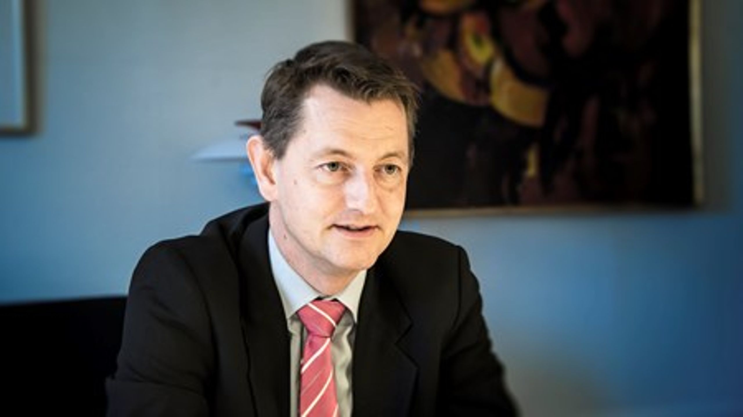 "Hvis nogen synes, man er en klaphat, så fred være med det," siger&nbsp;Torsten Schack Pedersen (V), der hellere vil blive til grin end slet ikke at blive til noget.&nbsp;