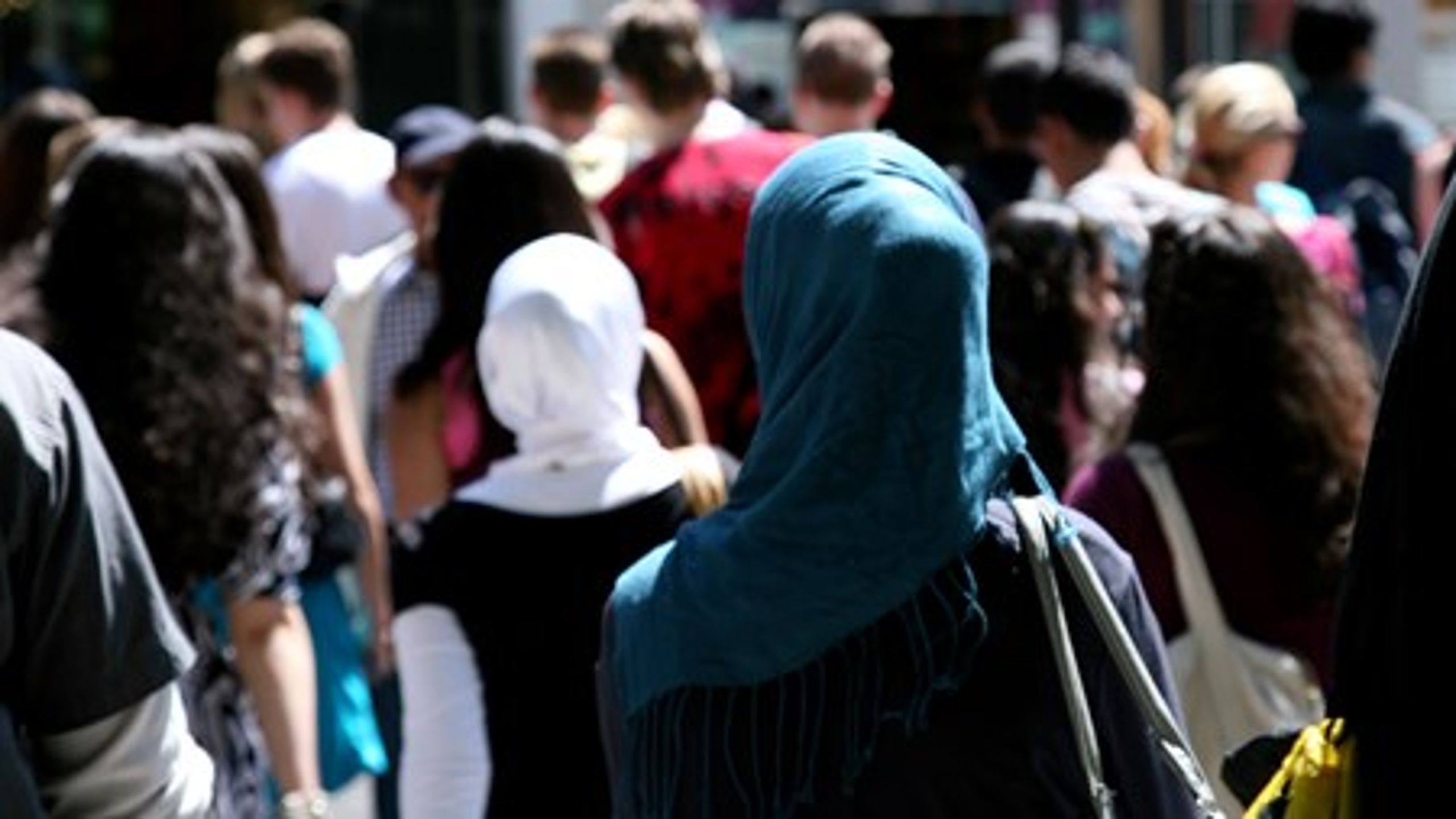 "Flygtninge skal ikke gøres til klienter," lød budskabet fra statsminister Helle Thorning-Schmidt (S), der i sin nytårstale annoncerede, at regeringen var på vej med nye&nbsp;regler for flygtninge og indvandrere, som er på kontanthjælp.