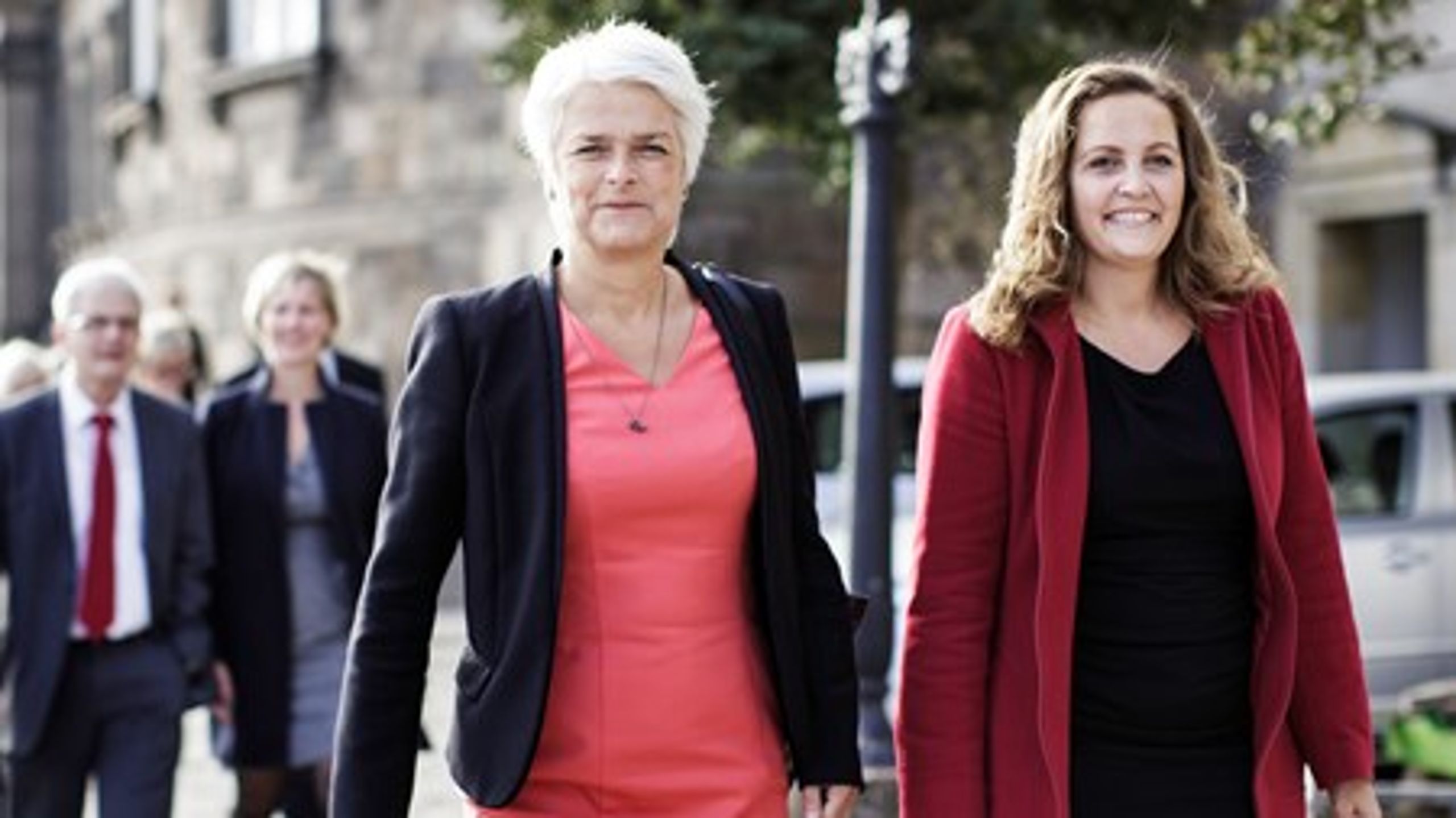 SF står overraskende&nbsp;stærkt i sin position af støtteparti kun et år efter et voldsomt internt opgør, og et brud med S og R i regeringen. Men&nbsp;de problemer, der sendte partiet i knæ, er stadig&nbsp;ikke løst.