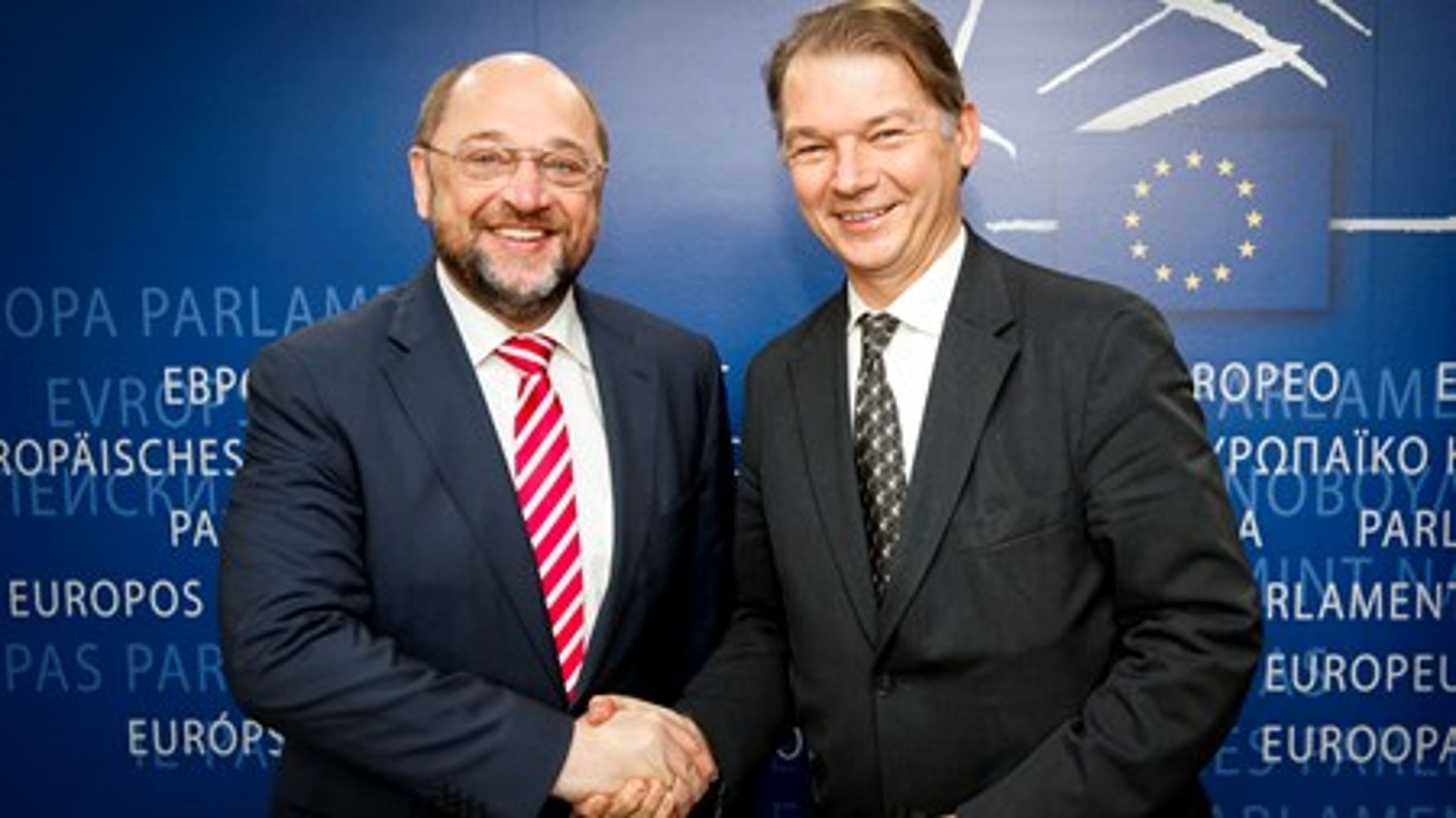 Det er tvivlsomt, om Martin Schulz (tv.) fra den socialdemokratiske gruppe&nbsp;og Philippe Lamberts (th.) fra De Grønne&nbsp;er lige så gode venner, når de mødes senere på ugen for at diskutere undersøgelsesudvalget.