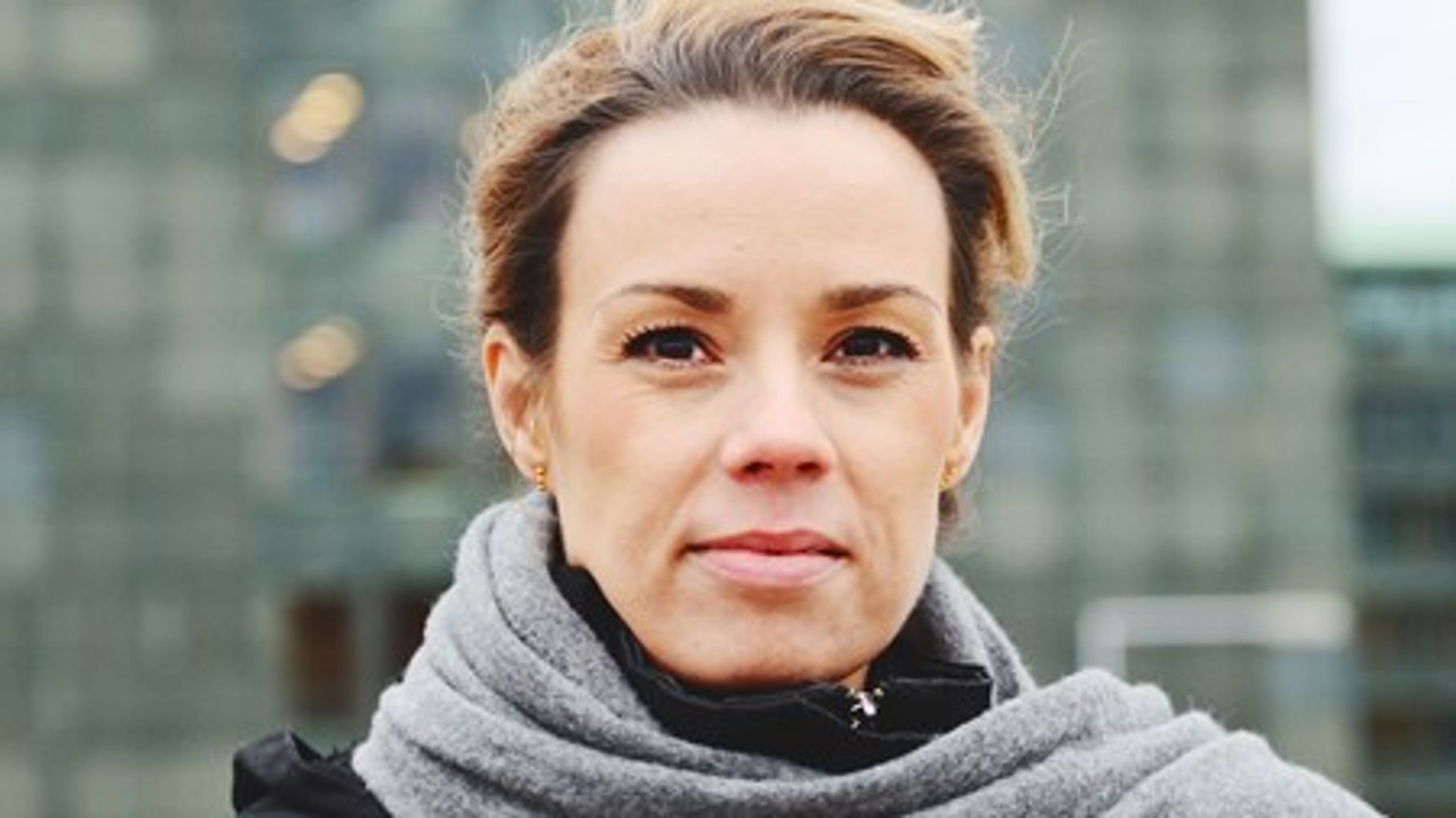 "På et tidspunkt, hvor regeringens indsats er faldet til jorden, er det glædeligt, at arbejdsmarkedets parter samler bolden op," siger Nina Groes, direktør i Kvinfo, om&nbsp;overenskomstaftalens&nbsp;ekstra uges øremærket forældreorlov til fædre.