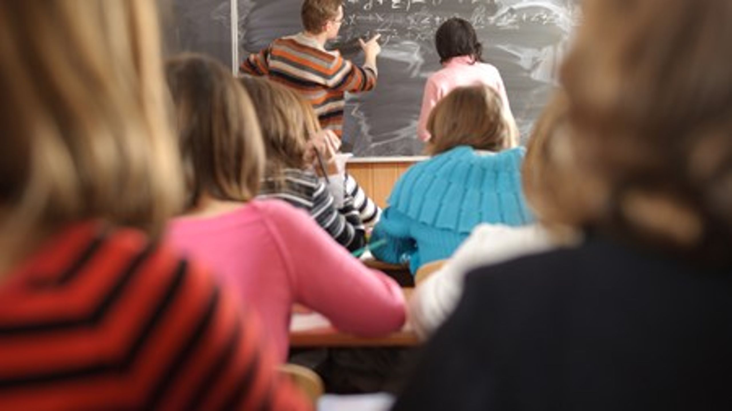 Flere typer indsatser har en god effekt, når det drejer sig om at forbedre socioøkonomisk svage elevers resultater i skolen.