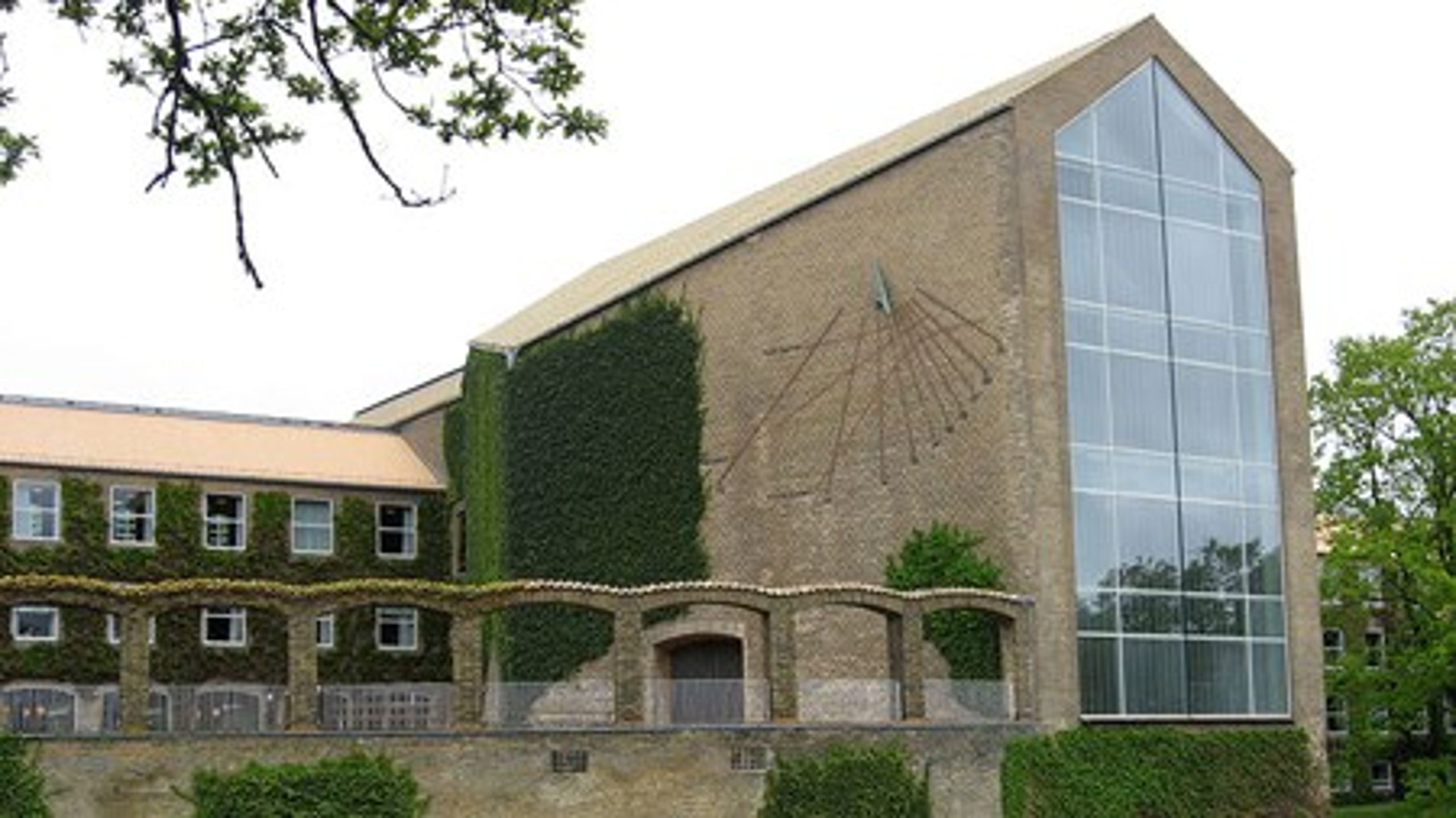 Det Alternative Kvalitetsudvalg har, fra ideen blev til på Aarhus Universitet, aktivt arbejdet med debatten om kvalitet i uddannelserne ved at bruge Twitter. <br>