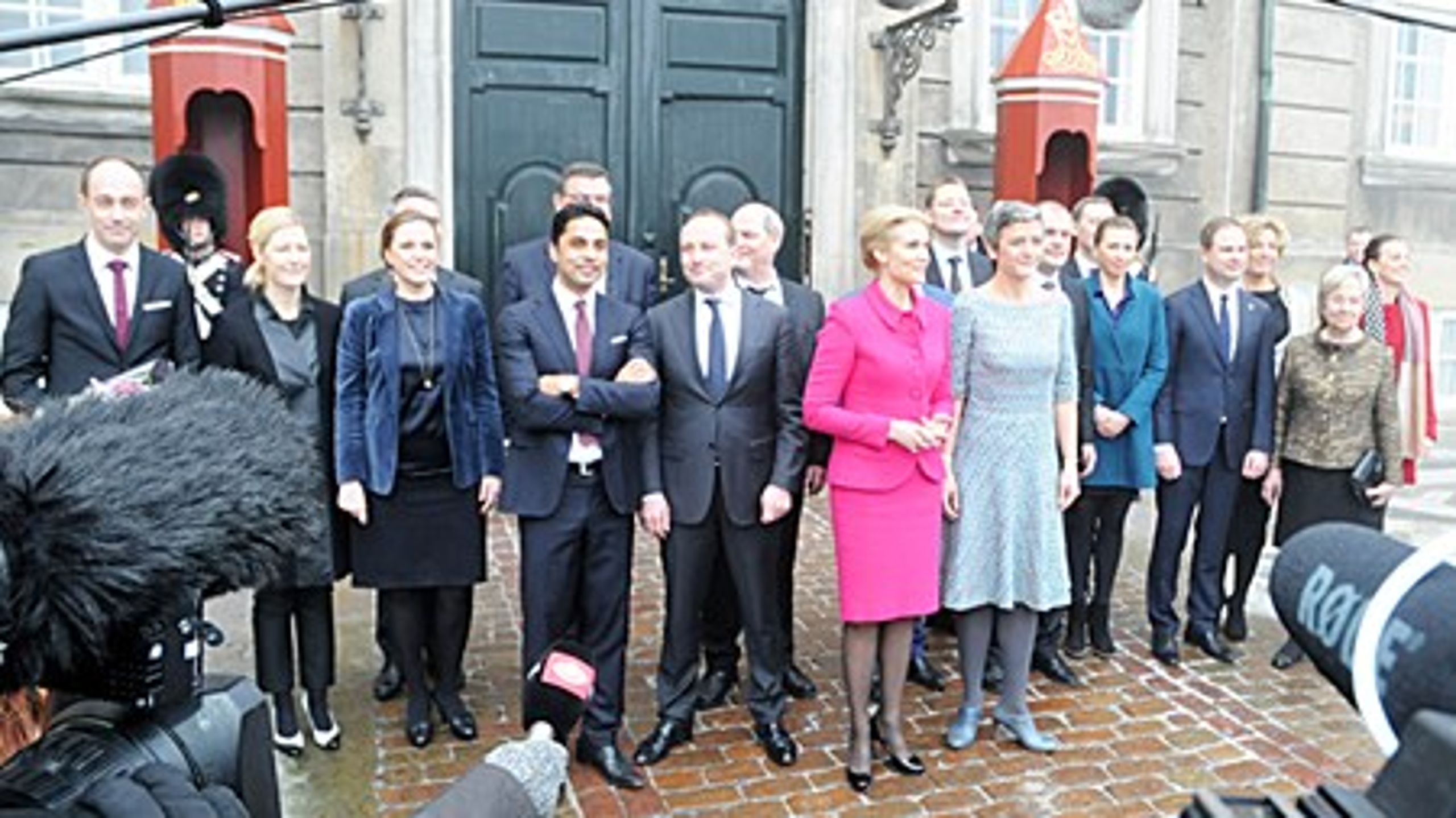 45 procent af vælgerne mener, at regeringen har strammet eller videreført den tidligere VK-regerings linje på udlændingeområdet.&nbsp;37 procent mener, at regeringen har ført en blødere udlændingepolitik.