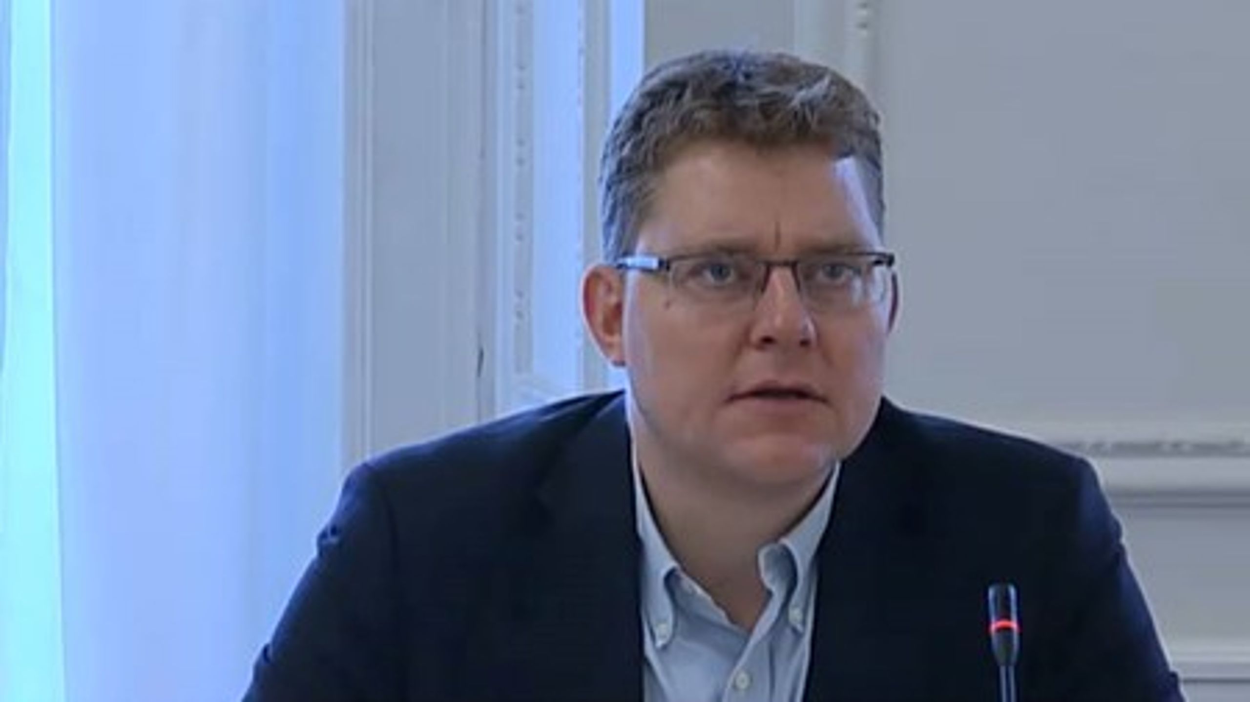 Torsdag er klima- og energiminister Rasmus Helveg Petersen (R) kaldt i samråd om, hvordan regeringen vil opfylde sit mål om et fossilfrit Danmark i 2050.