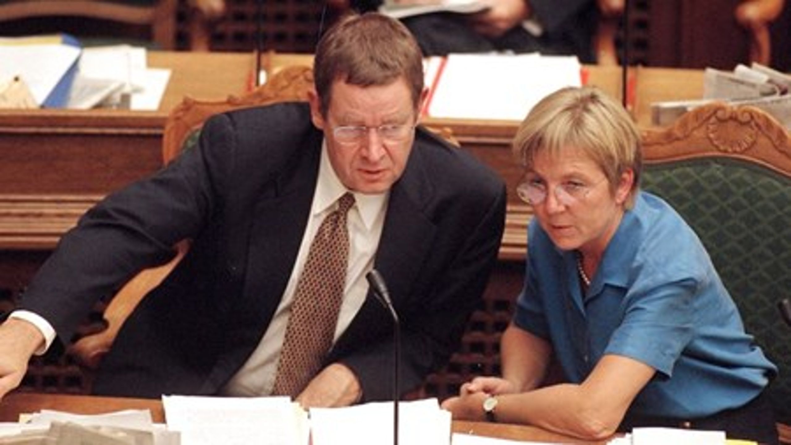 I 1997 spurgte statsminister Poul Nyrup den radikale partileder&nbsp;Marianne Jelved til råds, inden han udskrev valg. Her i&nbsp;2015 skal den radikale økonomiminister Morten Østergaard dog ikke regne med, at Thorning beder om hans mening, før hun udskriver valg.