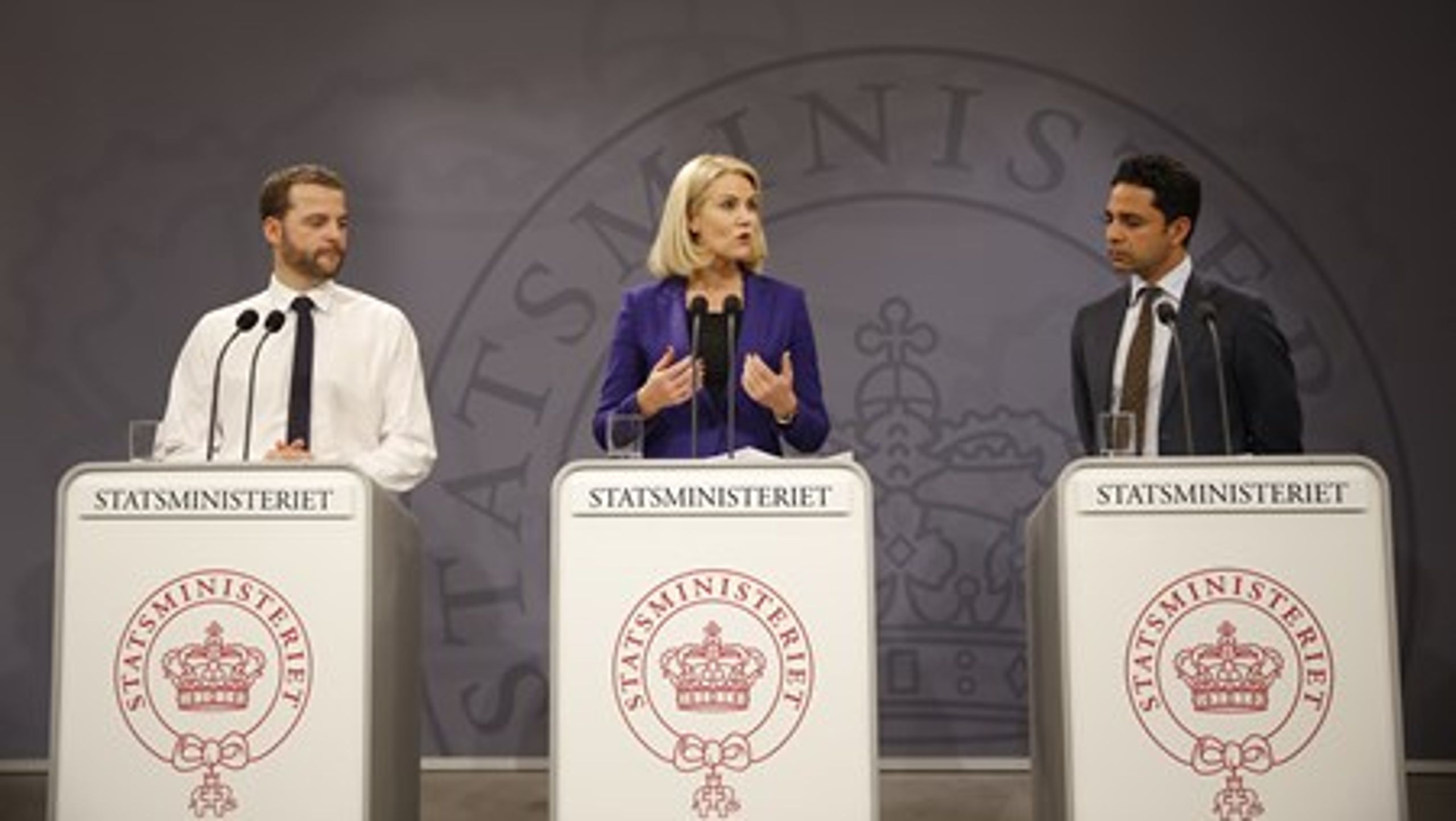 Ved et pressemøde i Statsministeriet&nbsp;torsdag præsenterede statsminister Helle Thorning-Schmidt (S), økonomi- og indenrigsminister Morten Østergaard (R) og social- og børneminister Manu Sareen (R) regeringens børnepakke med titlen "En god start på livet for alle børn".&nbsp;