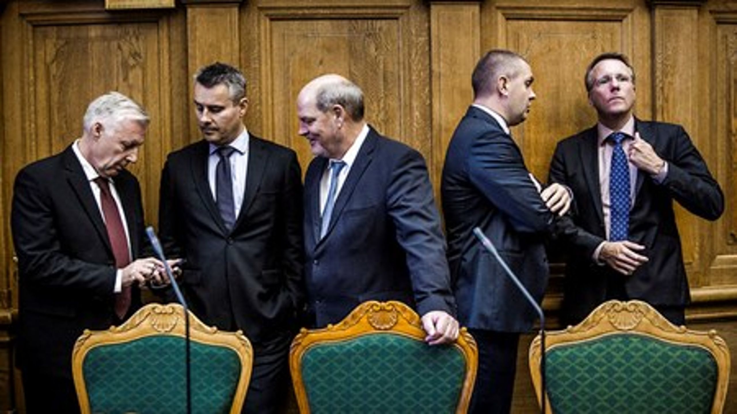 Mændene kommer til at fylde godt på stemmesedlerne.&nbsp;Dobbelt så mange mænd som kvinder stiller op til folketingsvalget.&nbsp;