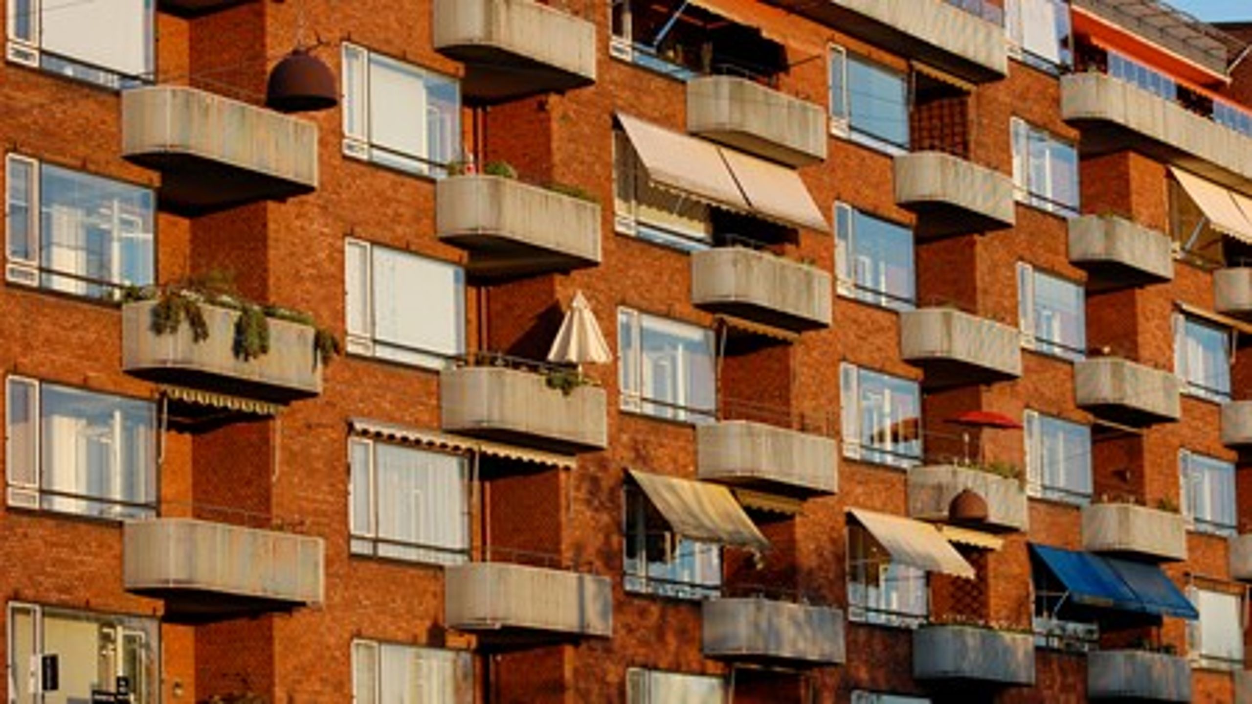 Da Anders Fogh Rasmussen (V) blev statsminister&nbsp;i 2001, lagde han lejelovgivningen ind under Socialministeriet. LLO advarer mod at gøre det igen.