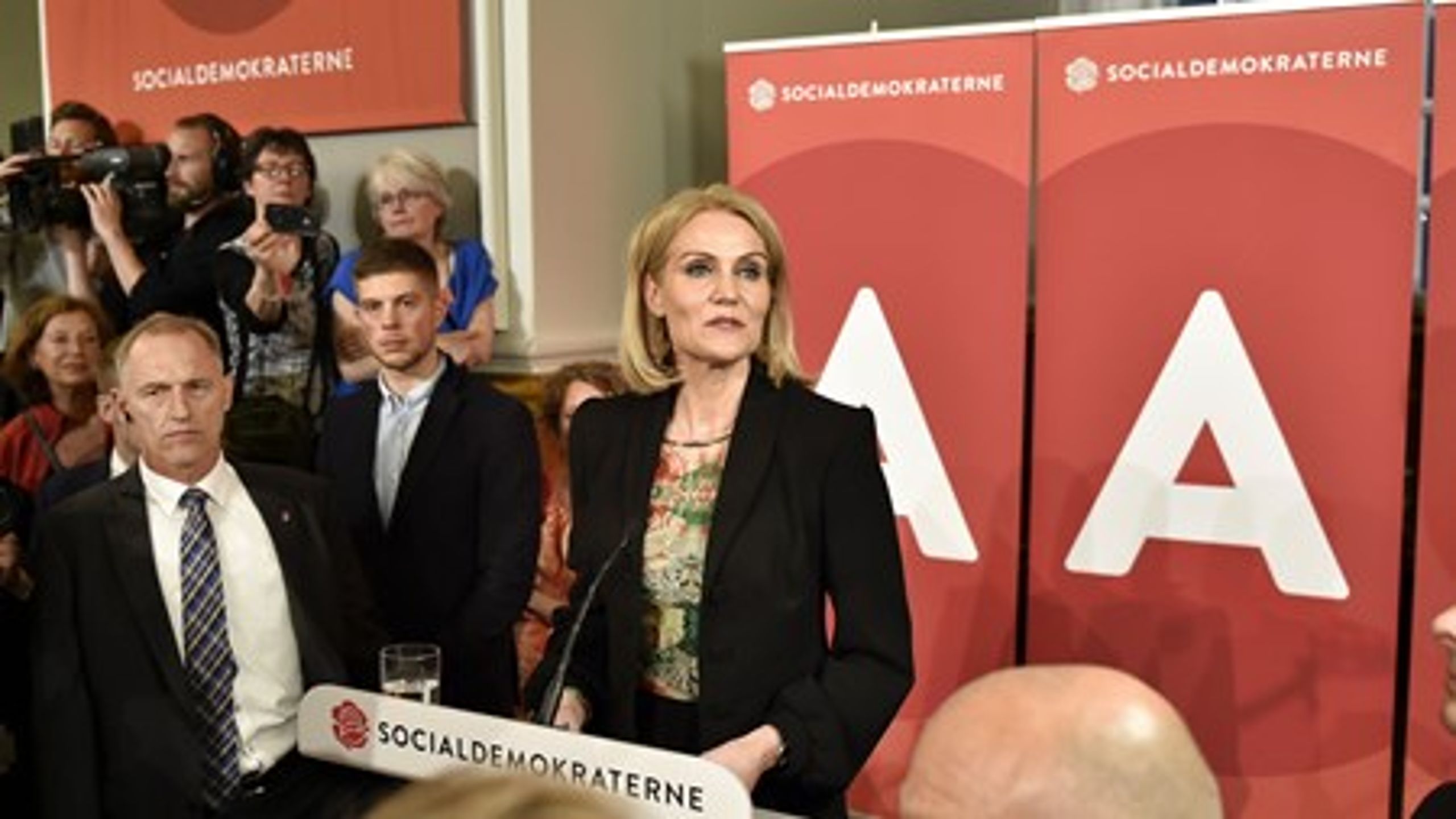 Helle Thorning-Schmidt går af som statsminister og formand for Socialdemokraterne.&nbsp;