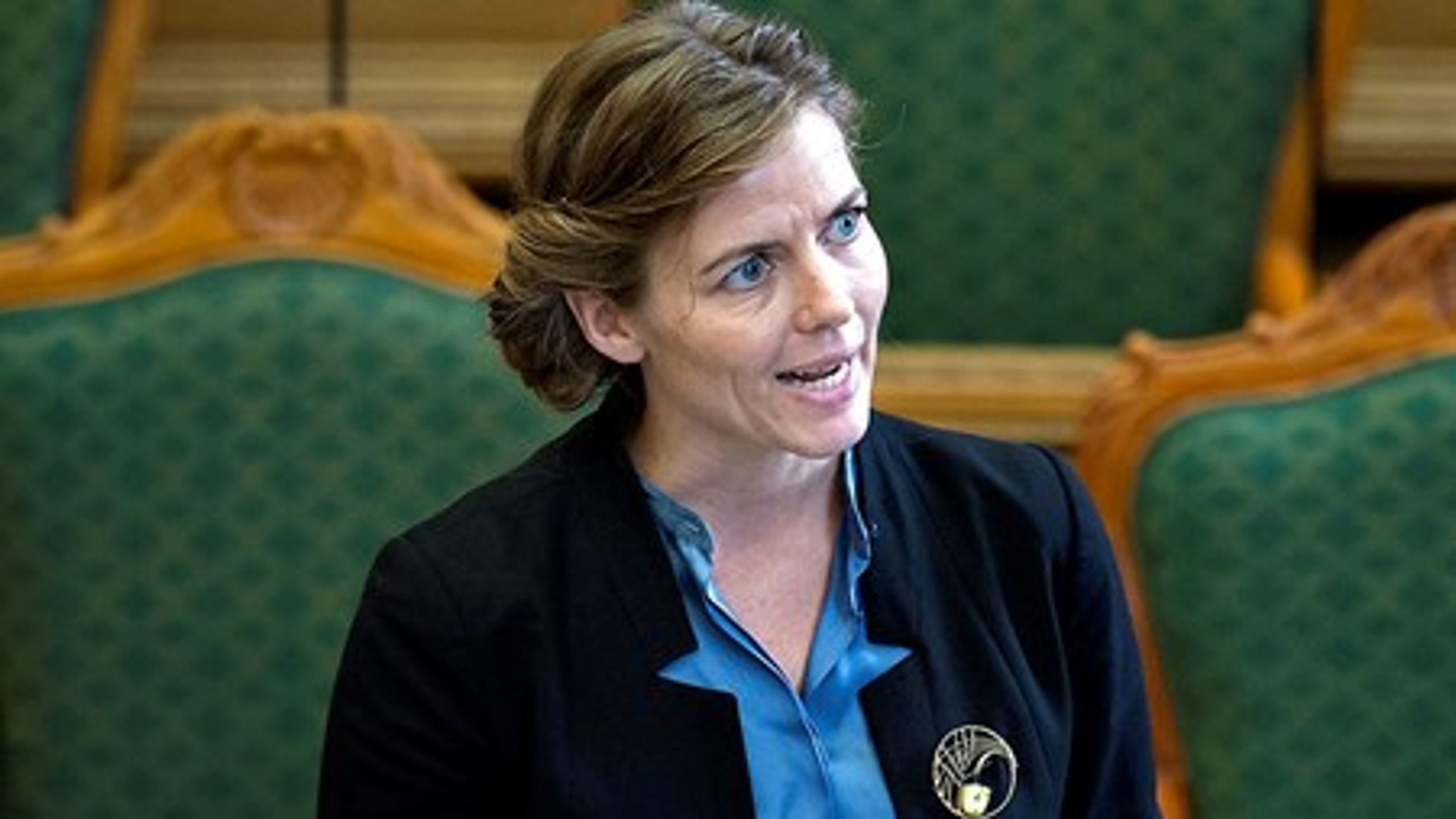 Undervisningsminister Ellen Trane Nørby vil sende læringstrætte drenge over hele landet på intensive turboforløb, så de fagligt kommer op på et alderssvarende niveau, inden de forlader folkeskolen .