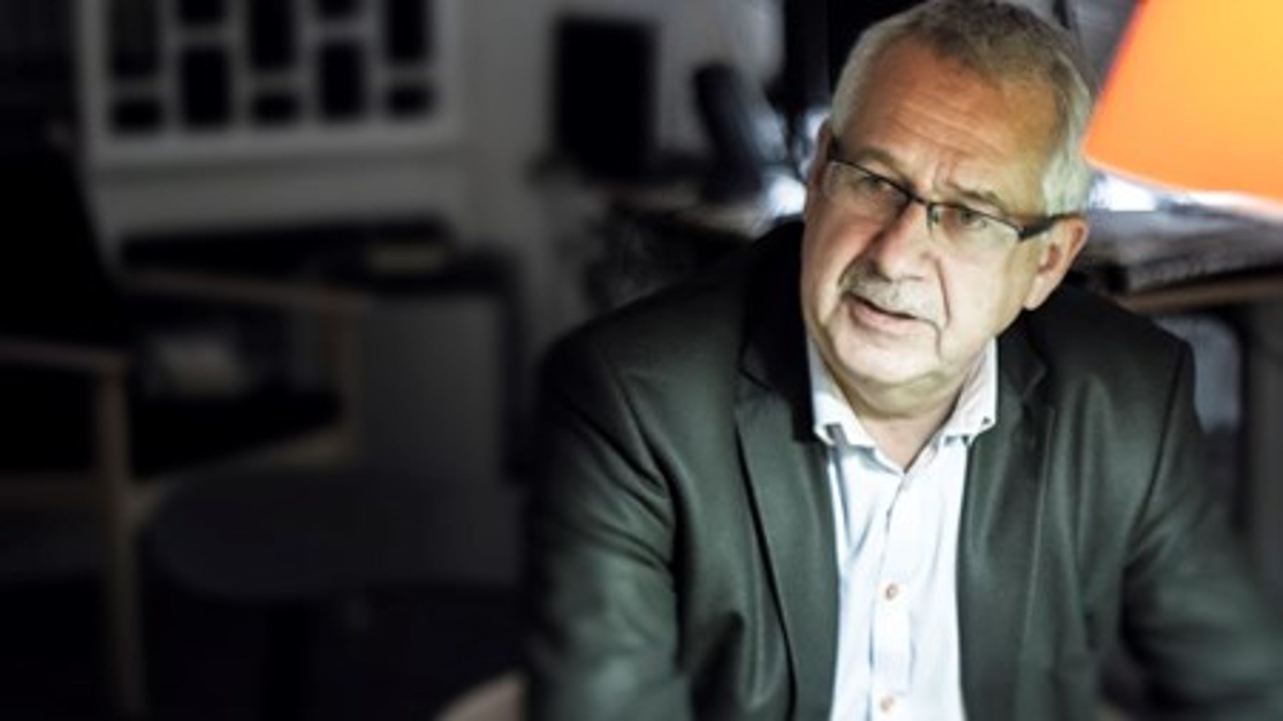 Transportminister Hans Christian Schmidt (V) vil blandt andet sikre bedre sammenhæng i den kollektive trafik. (Arkivfoto)