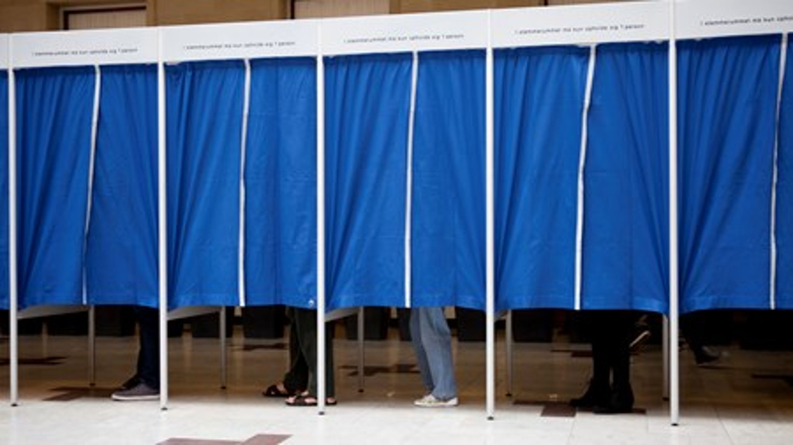 3. december skal danskerne stemme om retsforbeholdet. Men debatten kan blive mangelfuld, fordi afstemningen bliver presset for hurtigt igennem, mener flere små organisationer.&nbsp;