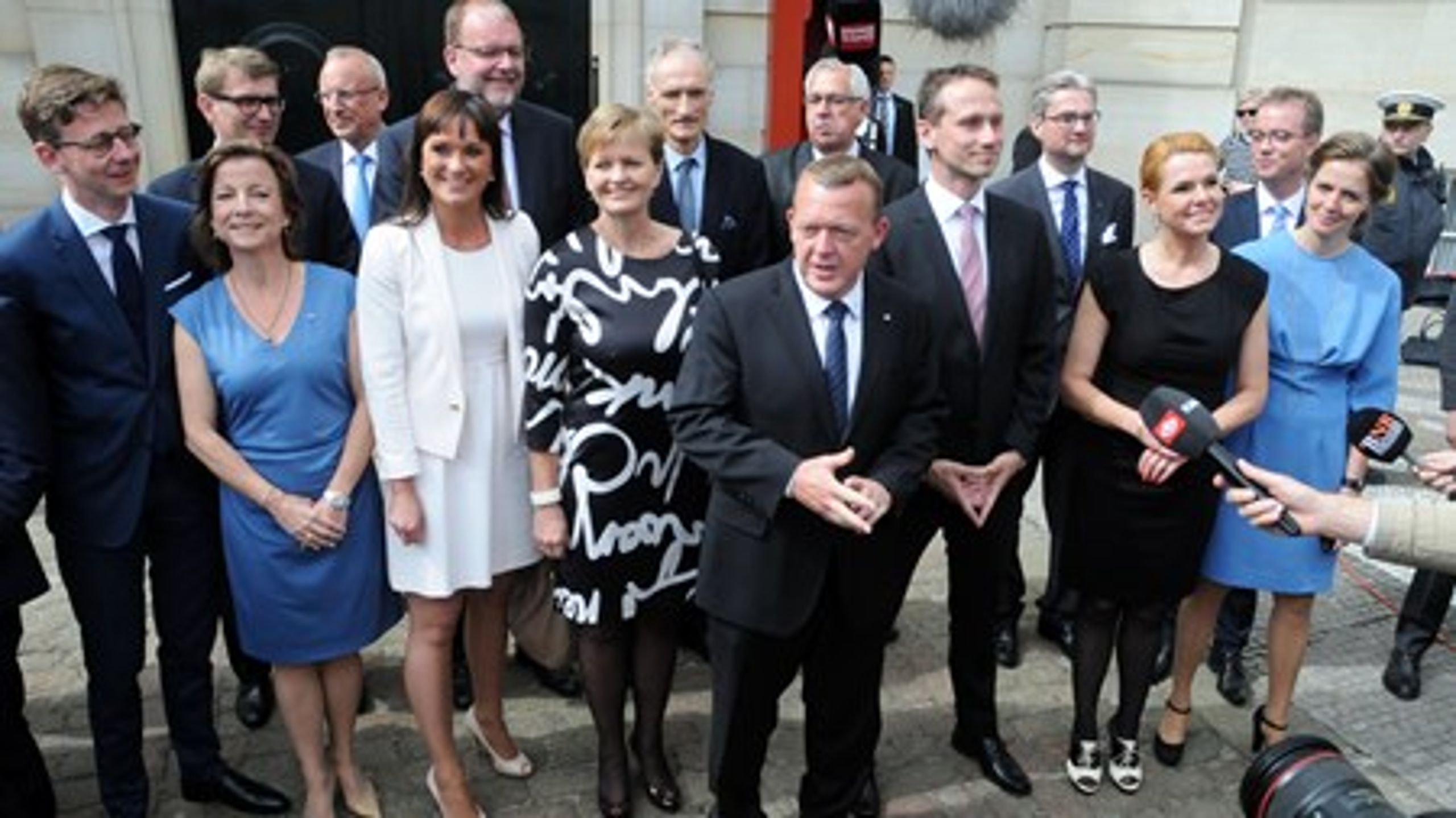 Regeringens spinkorps af særlige rådgivere koster årligt&nbsp;statskassen&nbsp;13 millioner kroner.