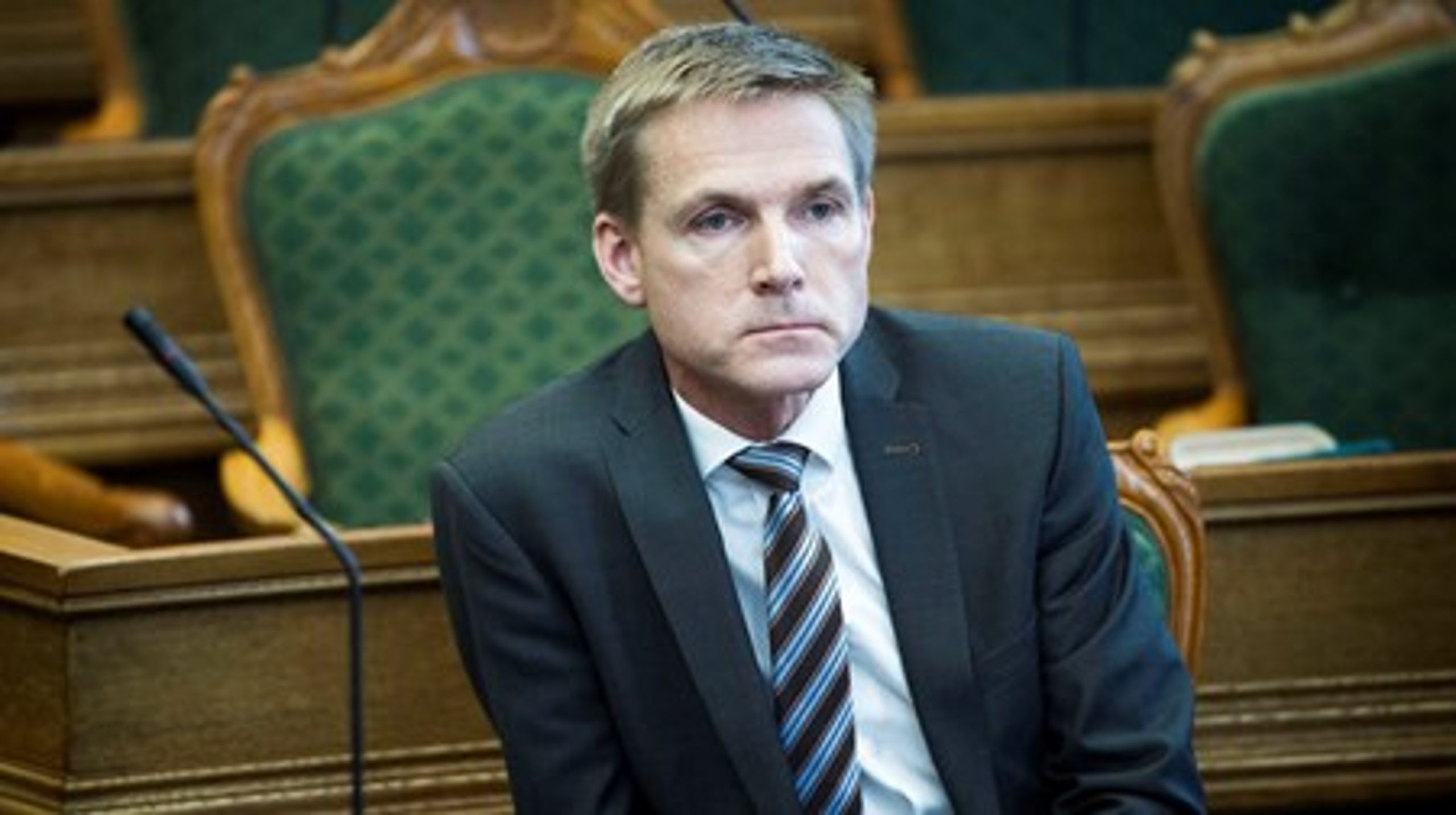 Trods sit valgløfte fra i sommer overvejer Dansk Folkeparti at støtte regeringens planer om minusvækst i kommunerne.&nbsp;