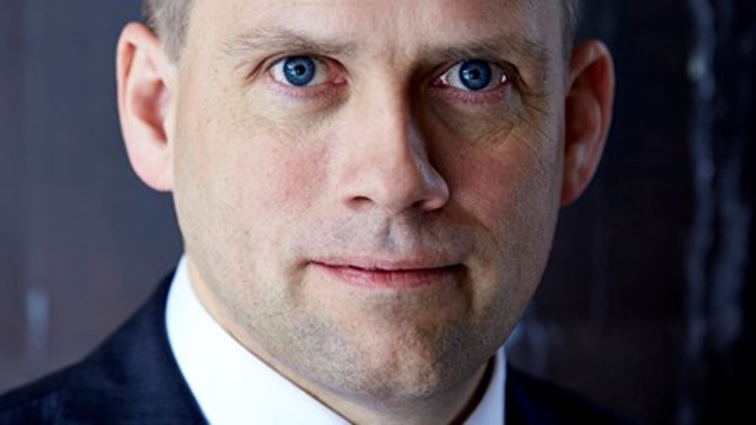 En af de væsentligste opgaver for universiteterne er at gøre mennesker klogere: At løfte mennesker på viden, ånd, udsyn og indsigt.&nbsp;Det skriver rektor på SDU Henrik Dam.