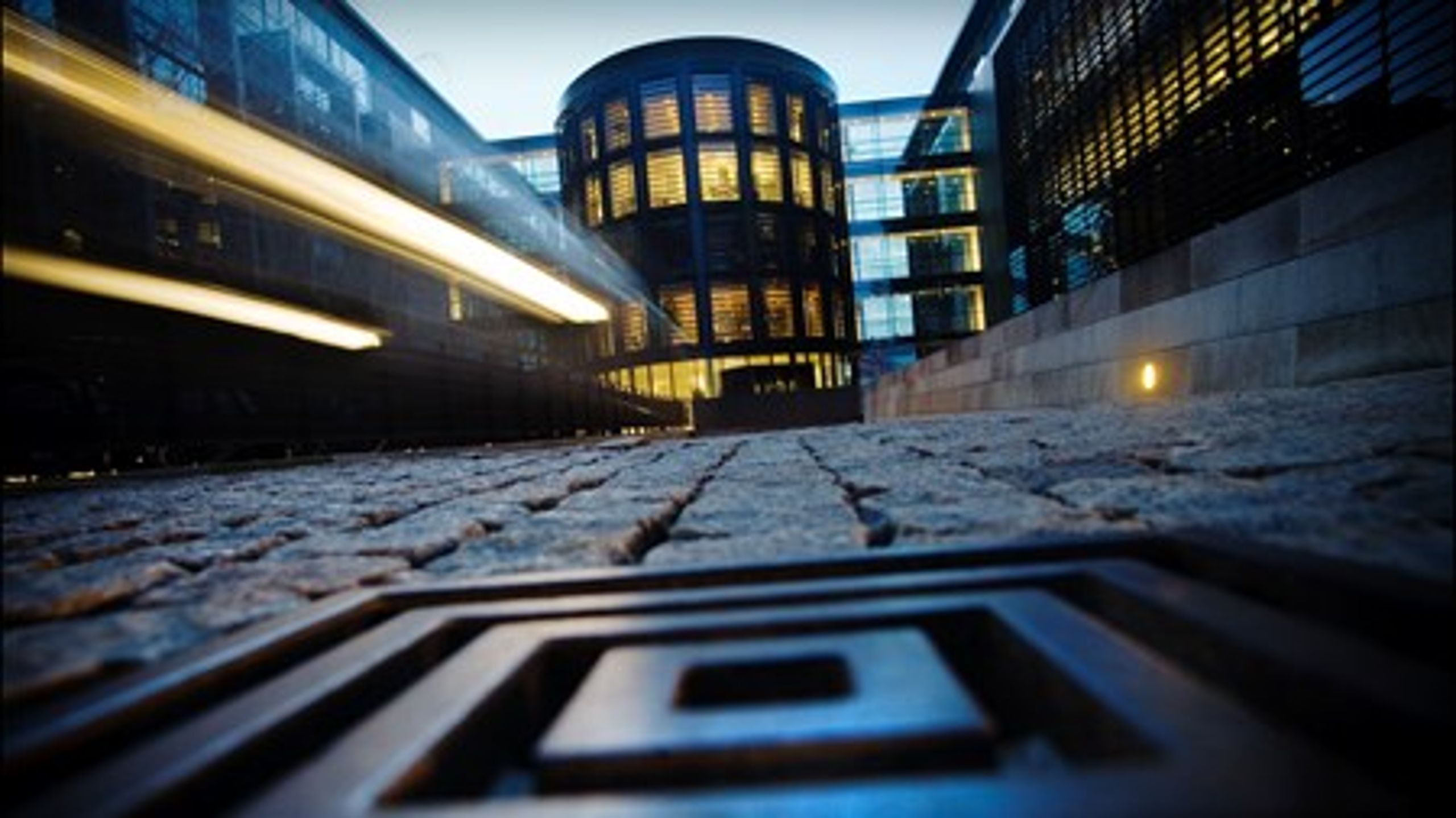 Der vil komme langt flere penge i kassen ved at sløjfe to skatteregler for fonde, end beregningerne her fra Skatteministeriet viser.&nbsp;