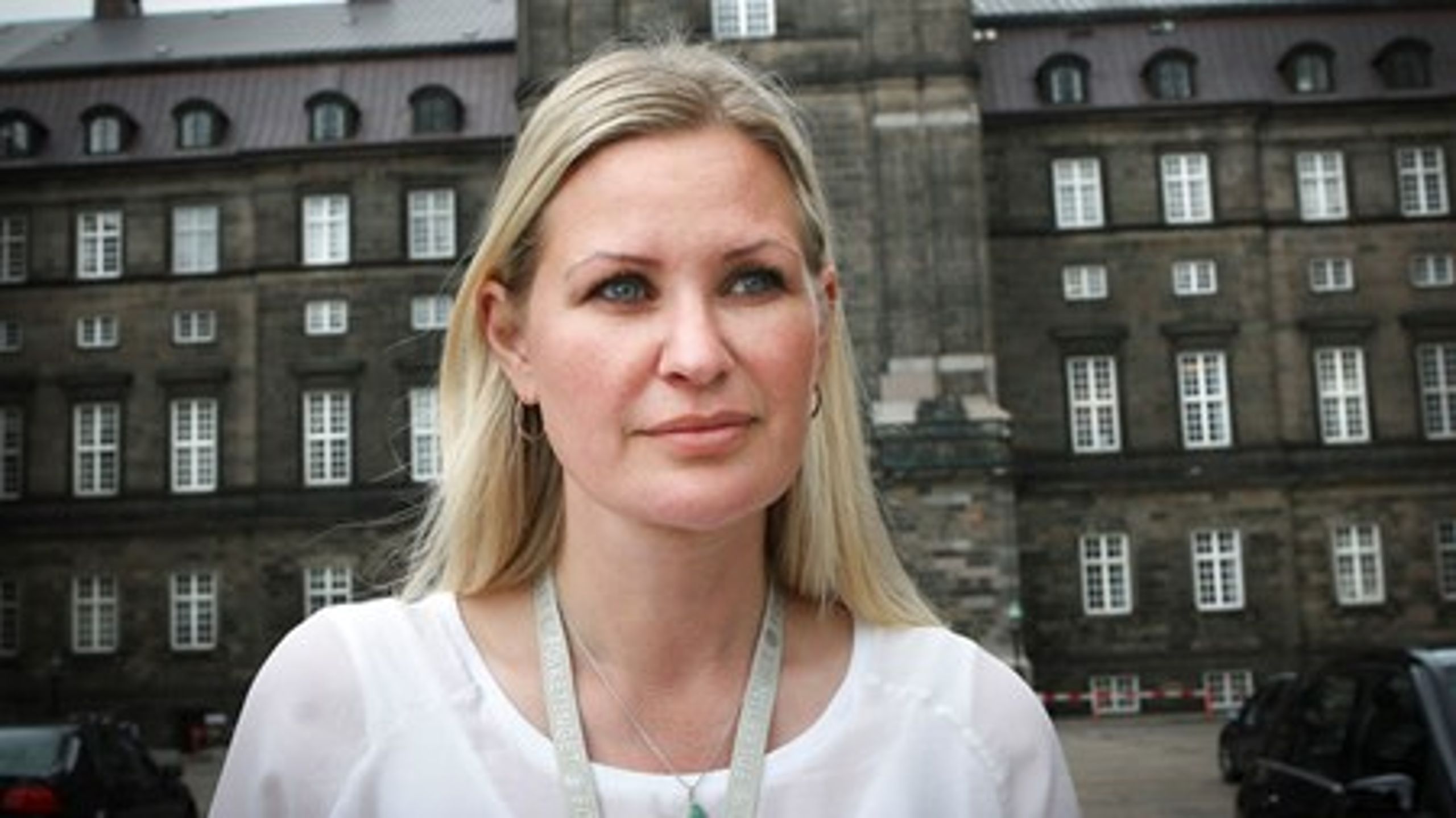 Når Britt Bager (V) skal slappe af, tager hun hjem og er sammen med sin kæreste og&nbsp;10 måneder gamle søn.