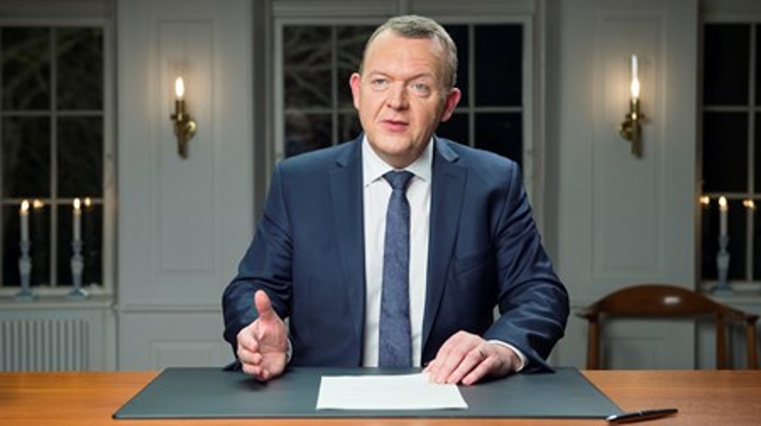 Ved indgangen til 2016 er der dødt løb mellem blokkene i dansk politik, viser valgforsker Søren Risbjerg Thomsens kvalitetsvægtede snit af meningsmålinger.&nbsp;