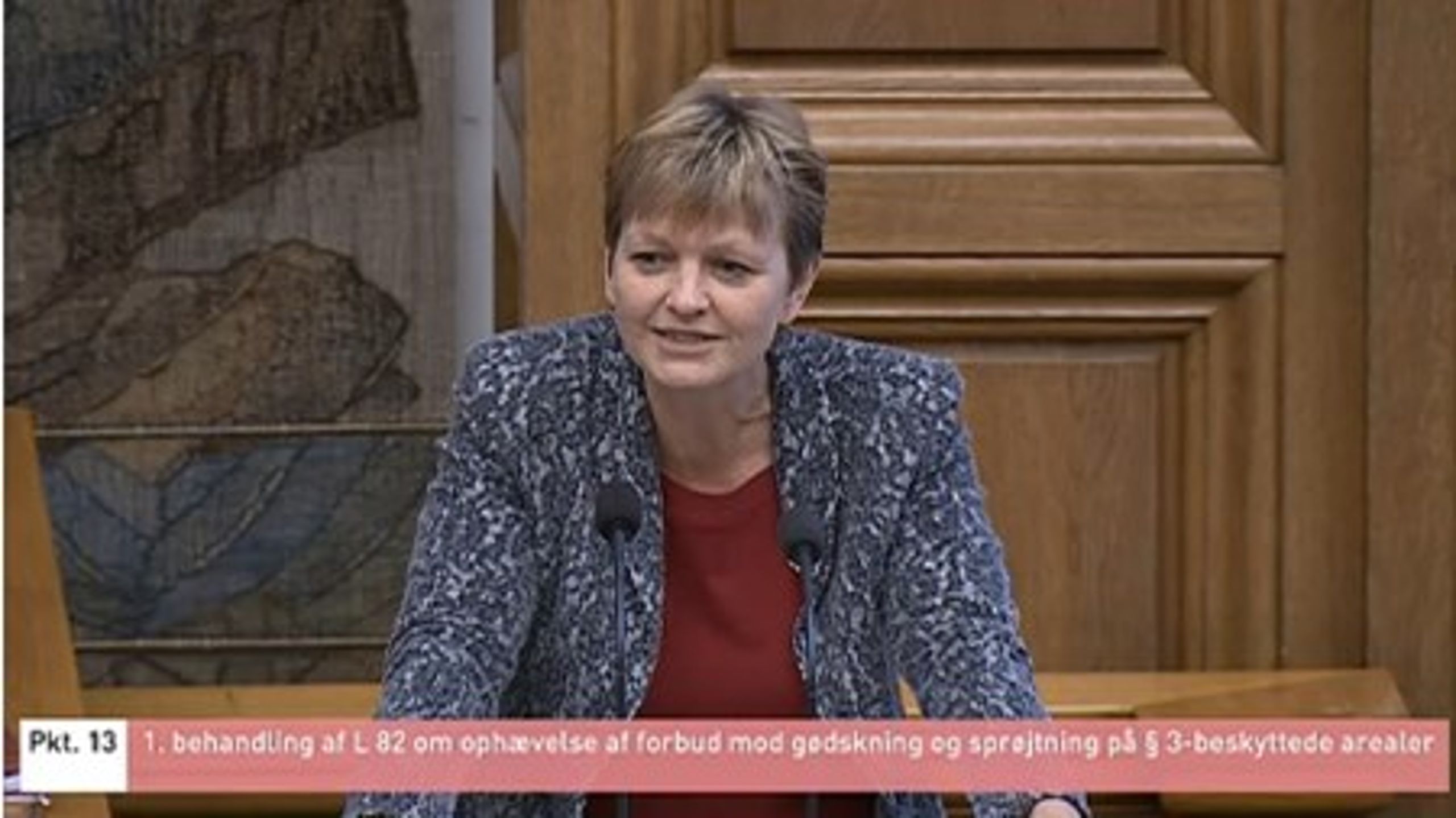 Eva Kjer Hansen under forhandlingerne i Folketingssalen.