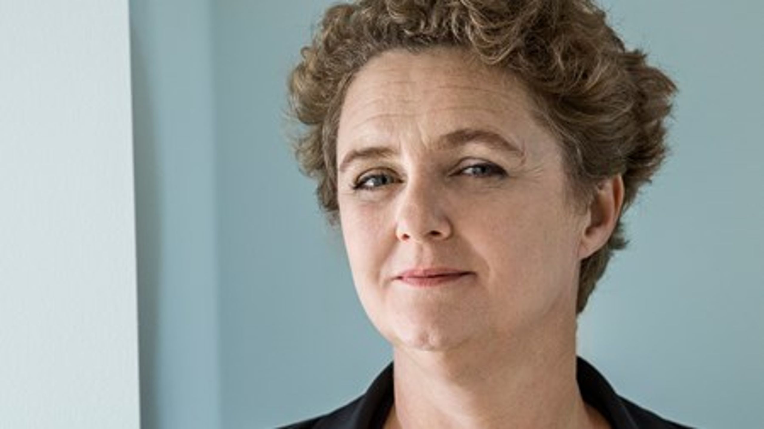 Under den tidligere regering indførte man et dimensioneringssystem for at modvirke taxametersystemets indbyggede tilskyndelse til at øge optaget uden skelen til arbejdsmarkedets reelle behov. Det mener&nbsp;Rikke Løvig Simonsen, formand for Pharmadanmark.