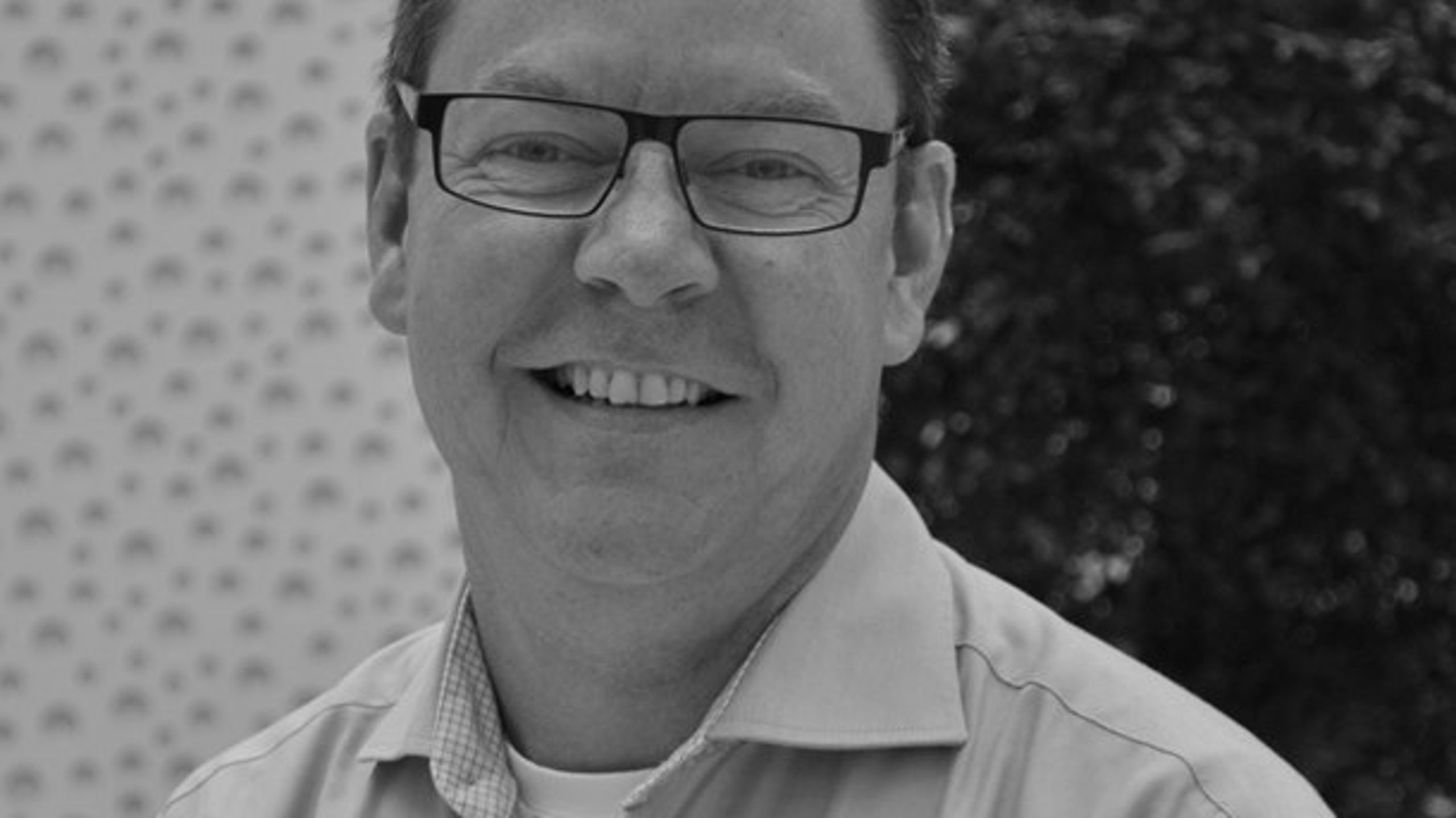 Dansk Handikap Forbunds direktør, Jens Bouet,&nbsp;skriver i forordet med foreningens formand, at læserne bør bruge andre kilder til at læse om vaccinens effekt.&nbsp;