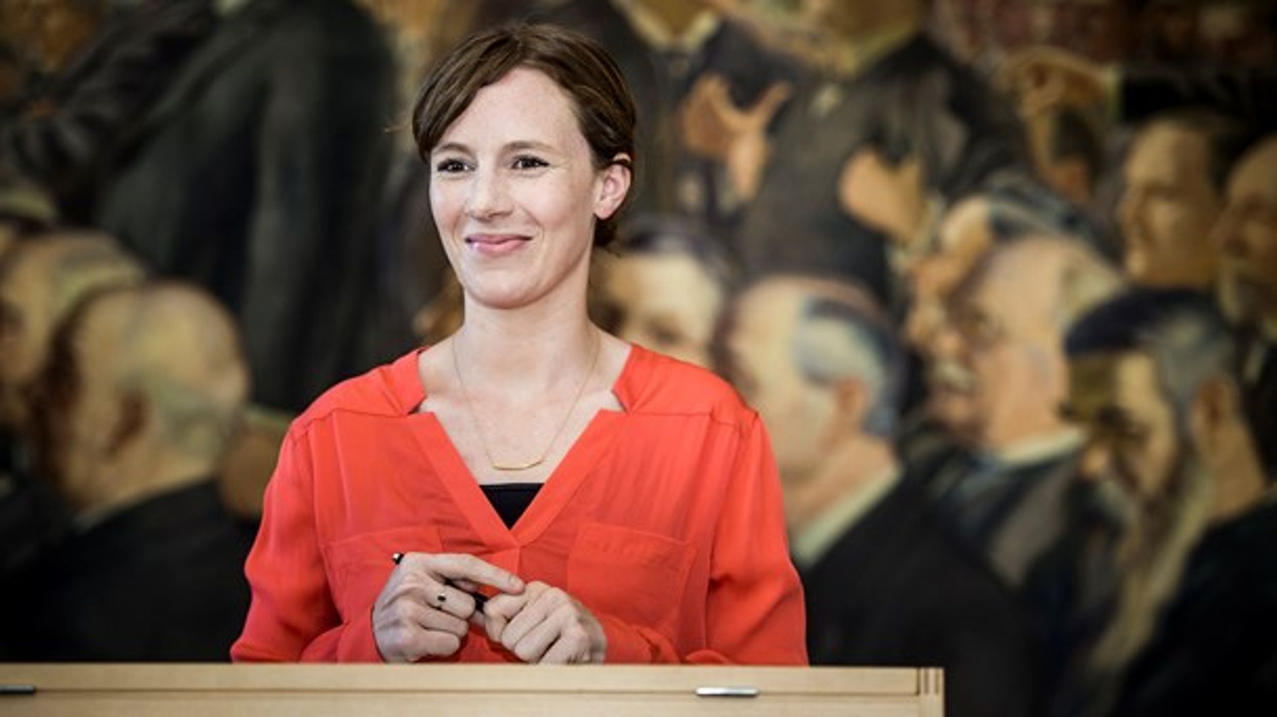 Jeg tror, at den dårlige debattone er med til at få mange til at vende ryggen til politik.&nbsp;