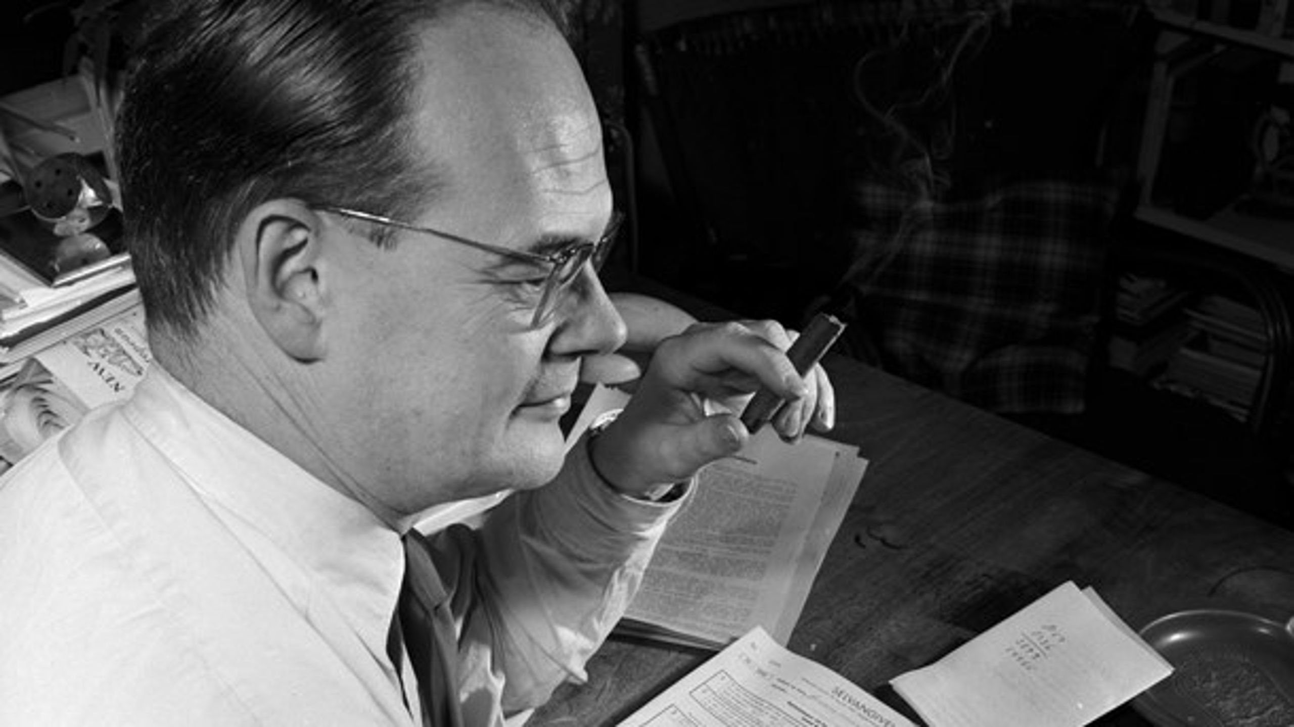 <i>Viggo Kampmann som finansminister i færd med at udfylde sin selvangivelse</i>