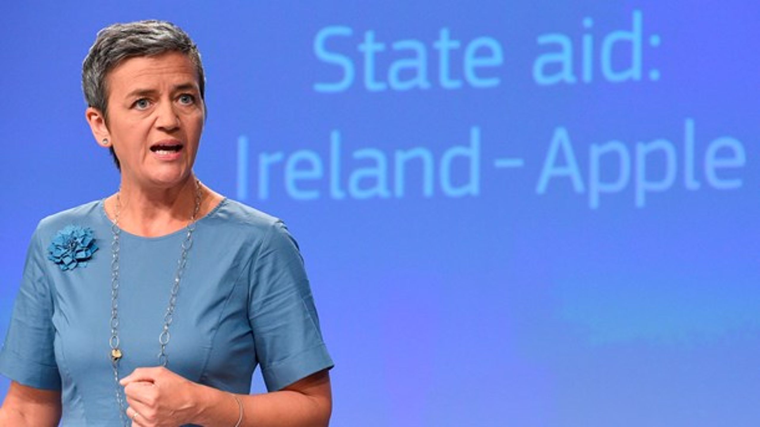 Apple har nemlig via sit europæiske hovedsæde i Irland betalt så lidt i skat siden 1991, at det er ulovlig statsstøtte, mener EU's&nbsp;konkurrencekommissær Margrethe Vestager, der har indledt en sag mod teknologi-giganten.&nbsp;