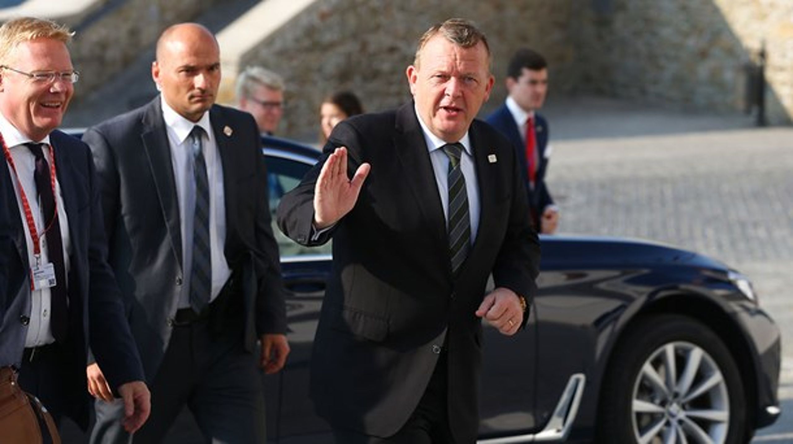 Dansk Folkeparti er løbet fra sine løfter fra sidste års afstemning om retsforbeholdet, mener statsminister Lars Løkke Rasmussen.&nbsp;