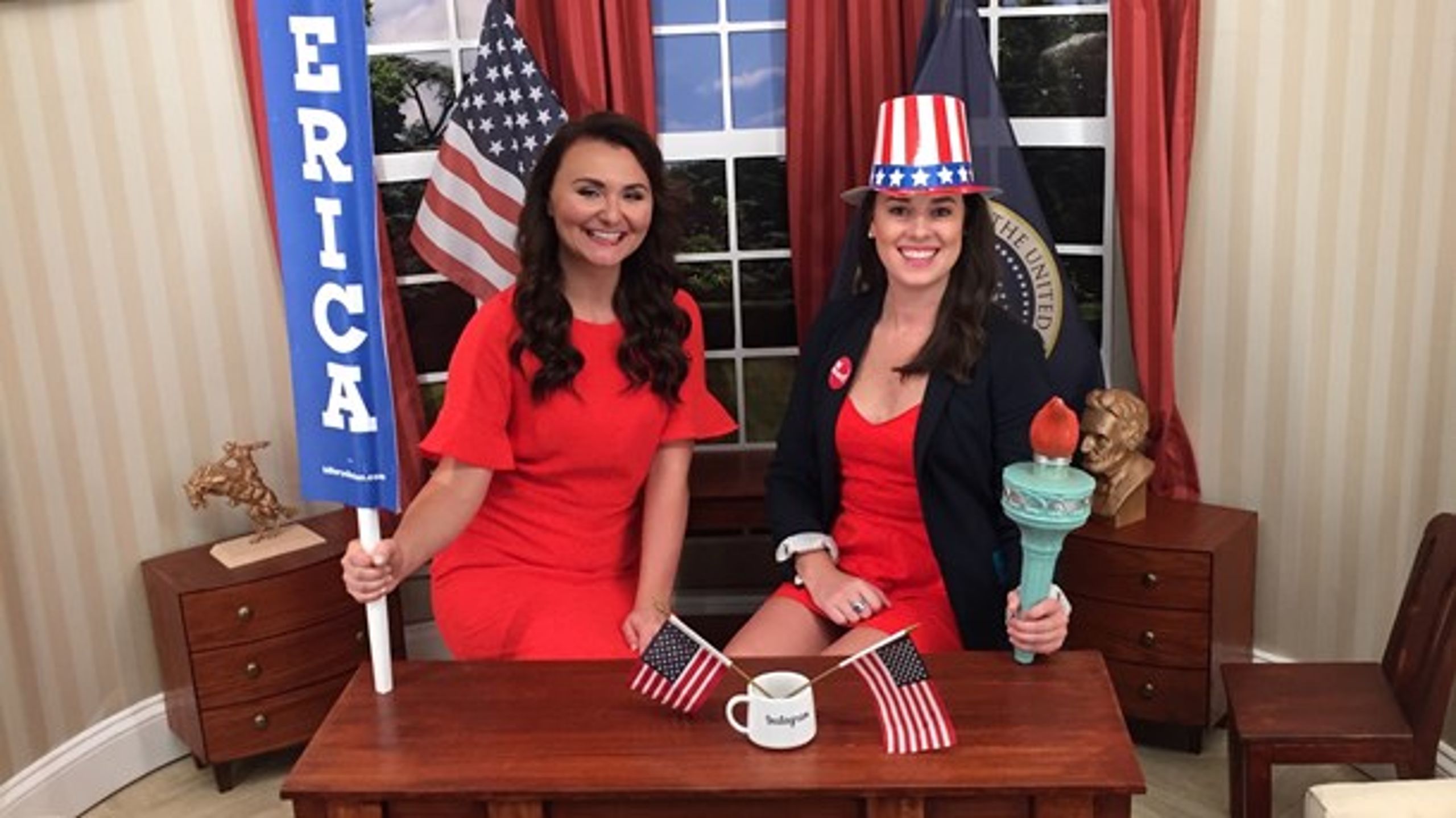 Republikaneren Meghan Milloy (t.h.)&nbsp;kæmper for at holde Trump ude af Det Hvide Hus.