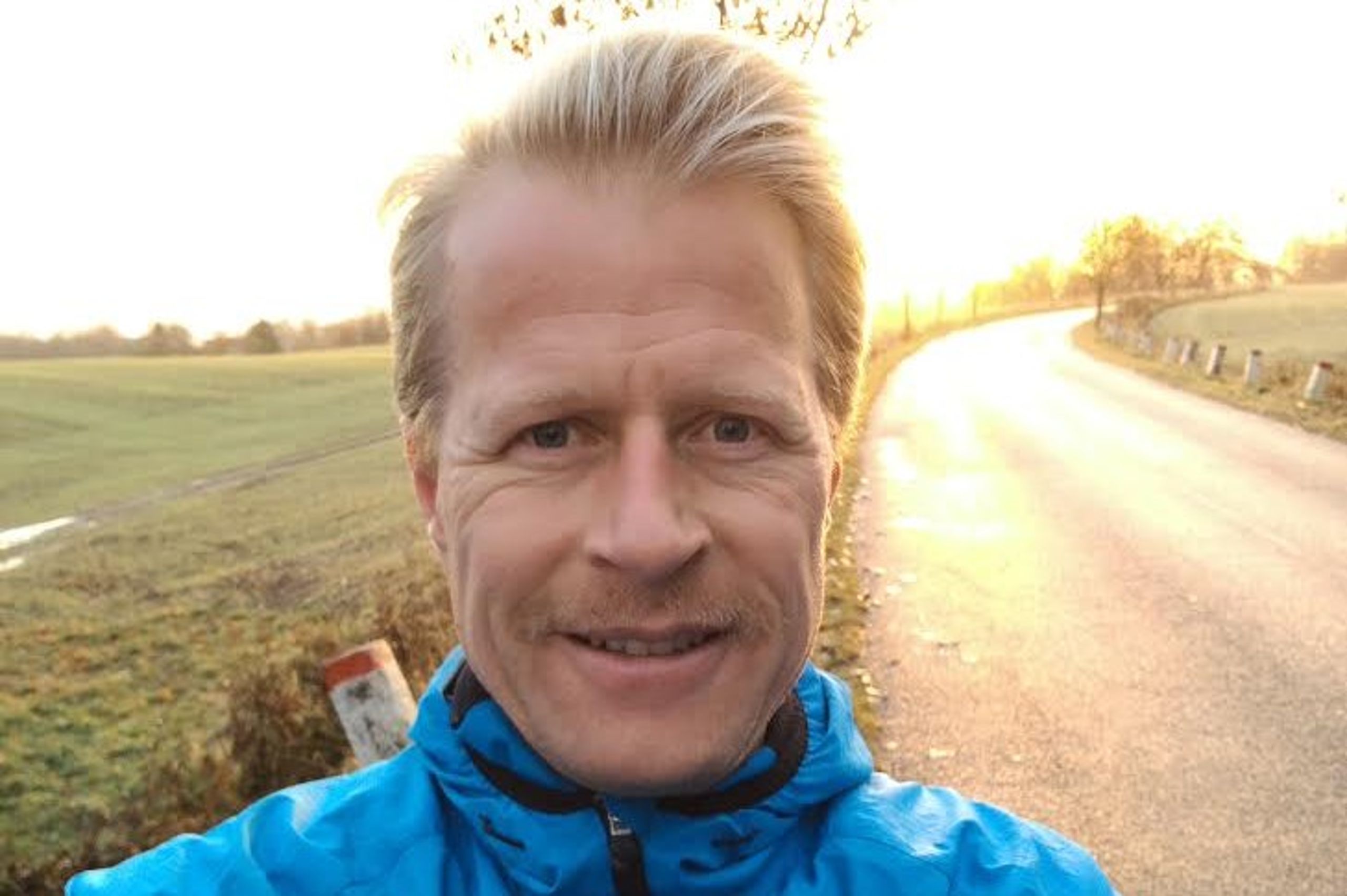 Ved at lade skægget stå og benene arbejde samler Aslak Gottlieb penge ind til at bekæmpe kræft.&nbsp;