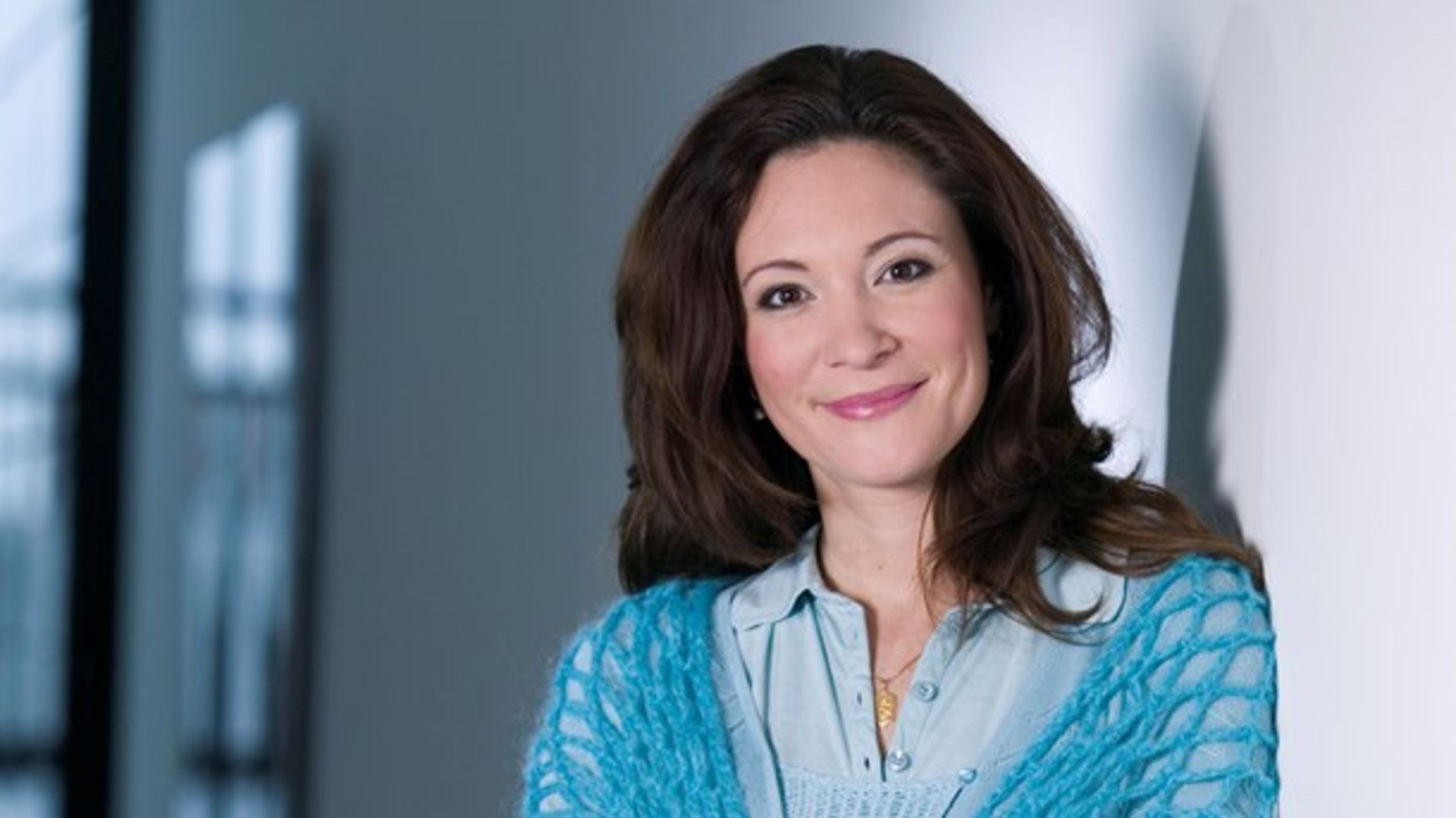 Paula Larrain er født i Chile i 1970.&nbsp;