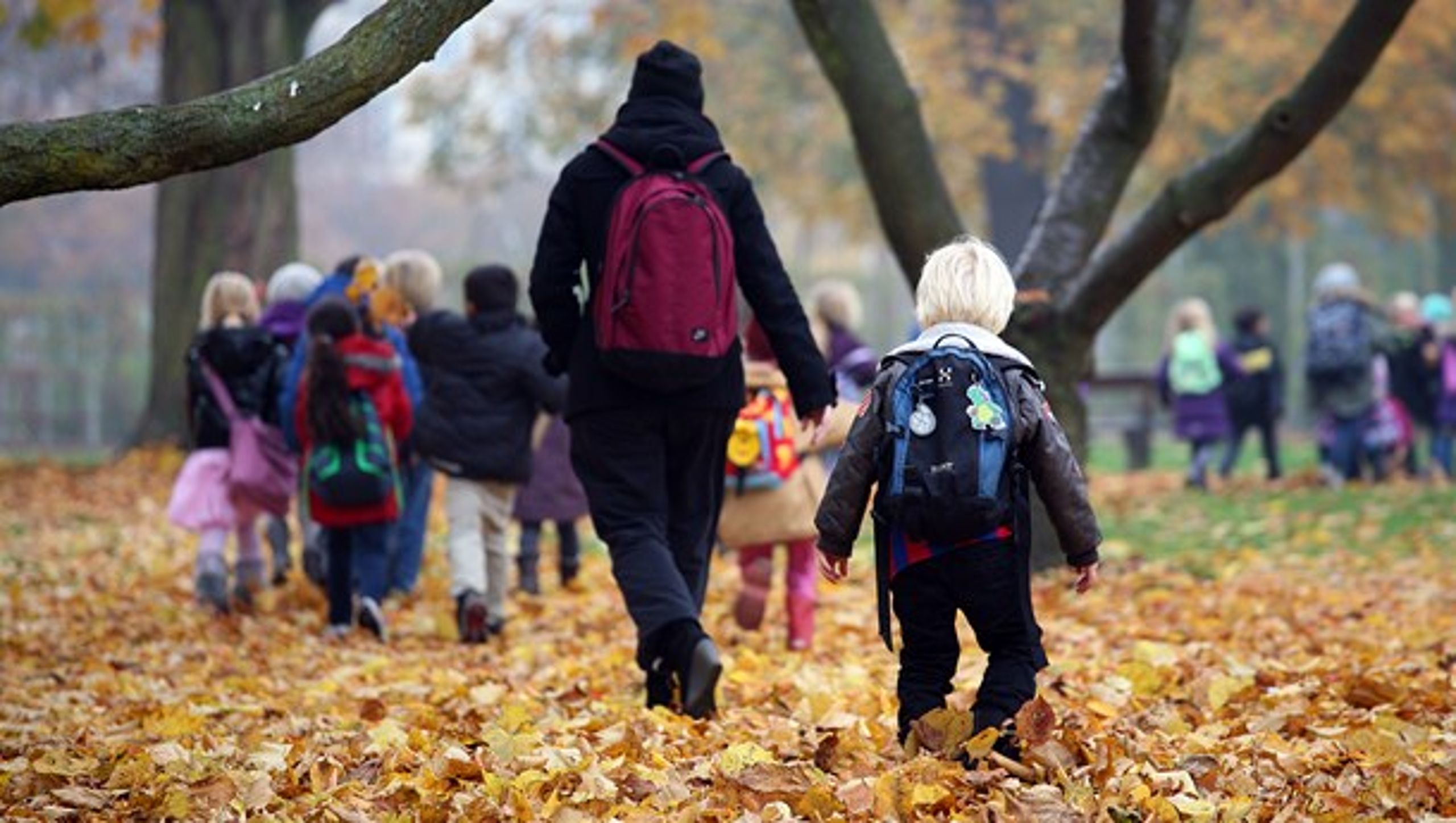 Der skal flere hænder til daginstitutionerne, skriver Mogens Bech Madsen fra FOA.