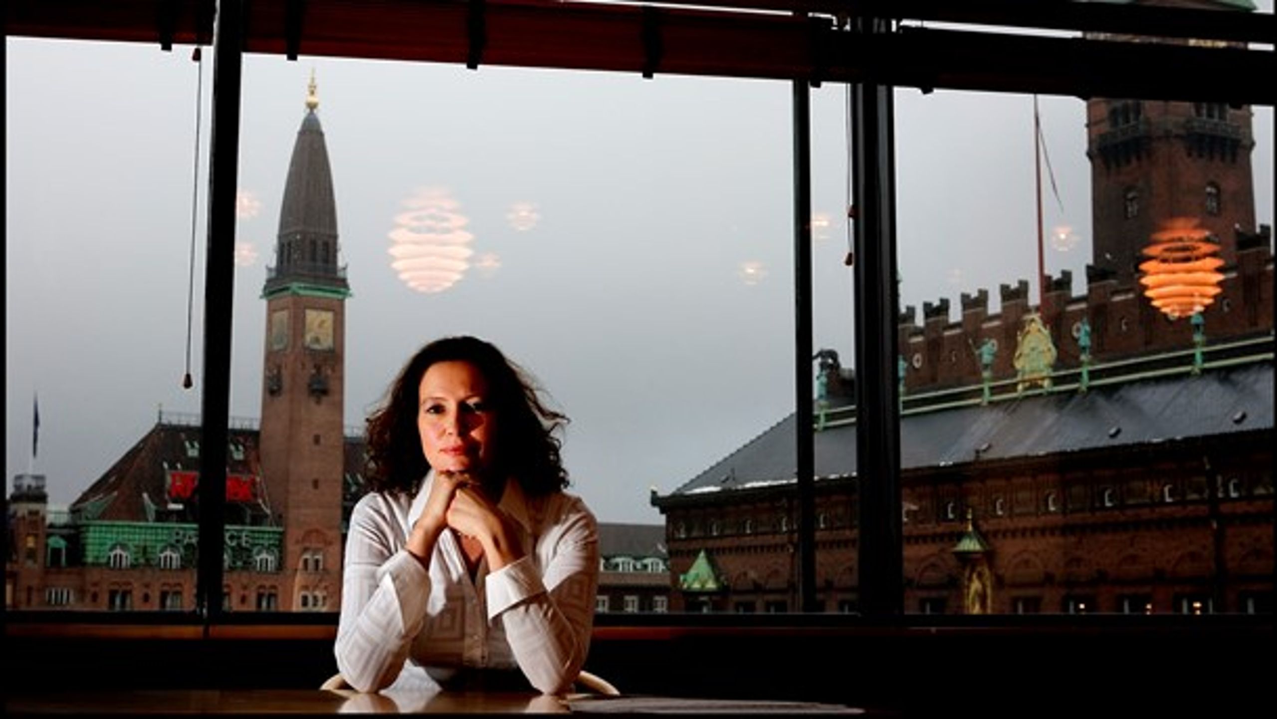 Det er indlysende, at hjælpen&nbsp;til de mange unge, der i dag forlader grundskolen uden at kunne gå direkte videre til en ungdomsuddannelse, bør komme allerede som tidlig hjælp i skole og dagtilbuddene før skolestart.