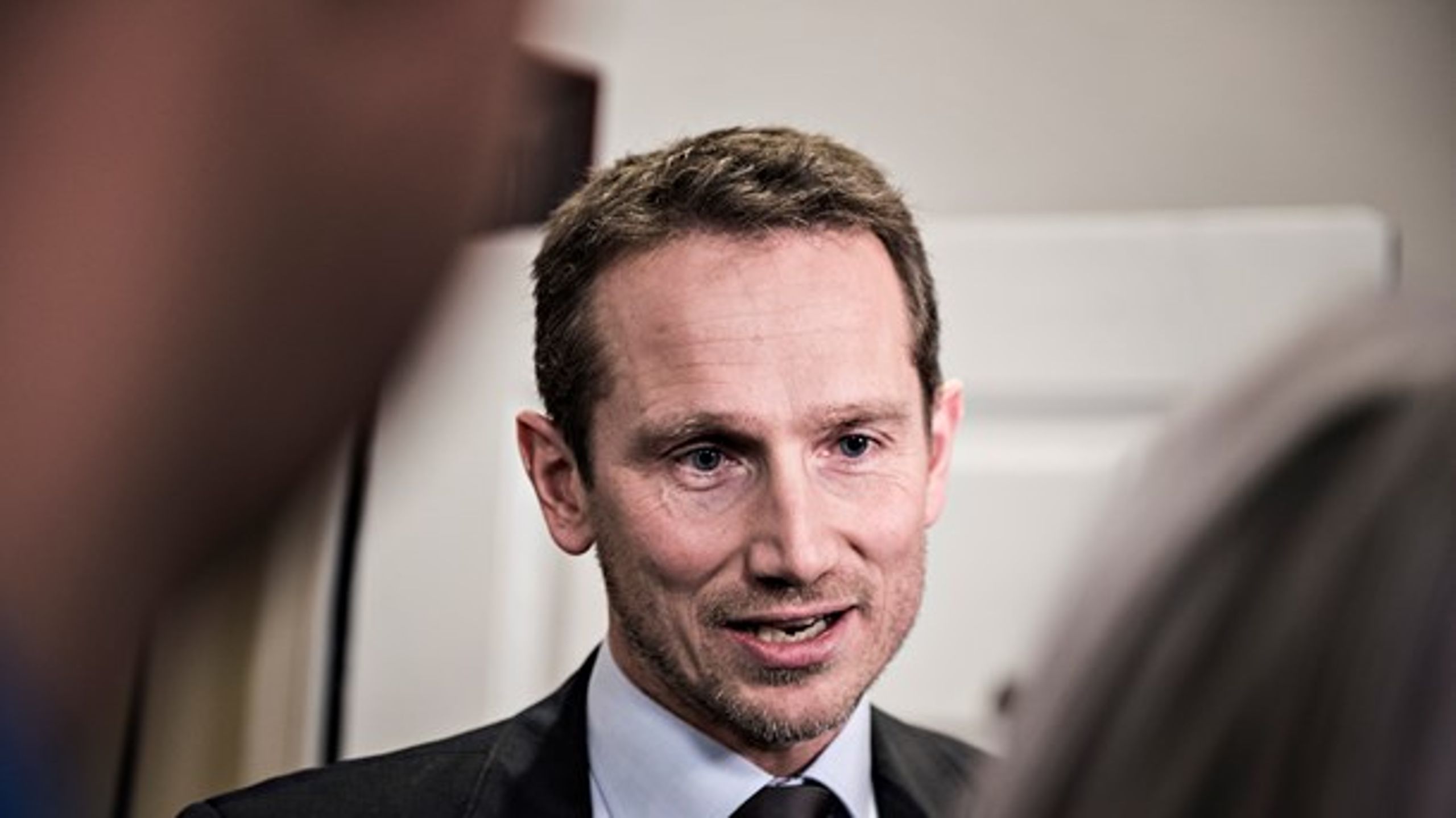 Regeringens tænkepause er allerede ovre. Ifølge Altingets oplysninger forhandler finansminister Kristian Jensen (V) om boligskat i disse dage. <br>