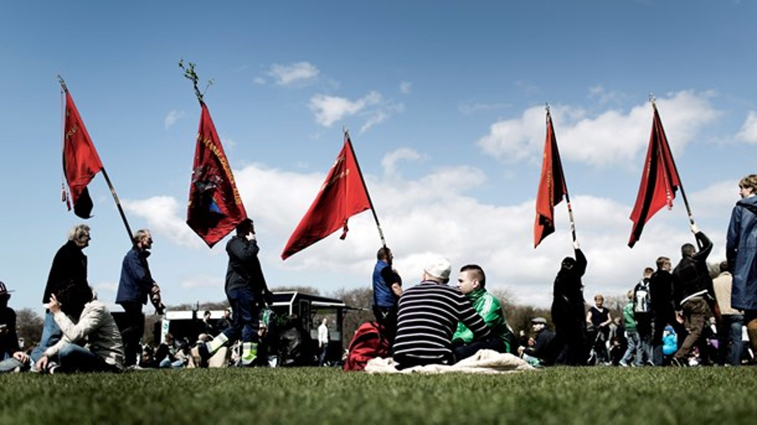 Røde faner gør det ikke alene. I hvert fald er arbejderne mere tilbøjelige til at stemme på de blå partier end klassiske arbejderpartier i rød blok.&nbsp;